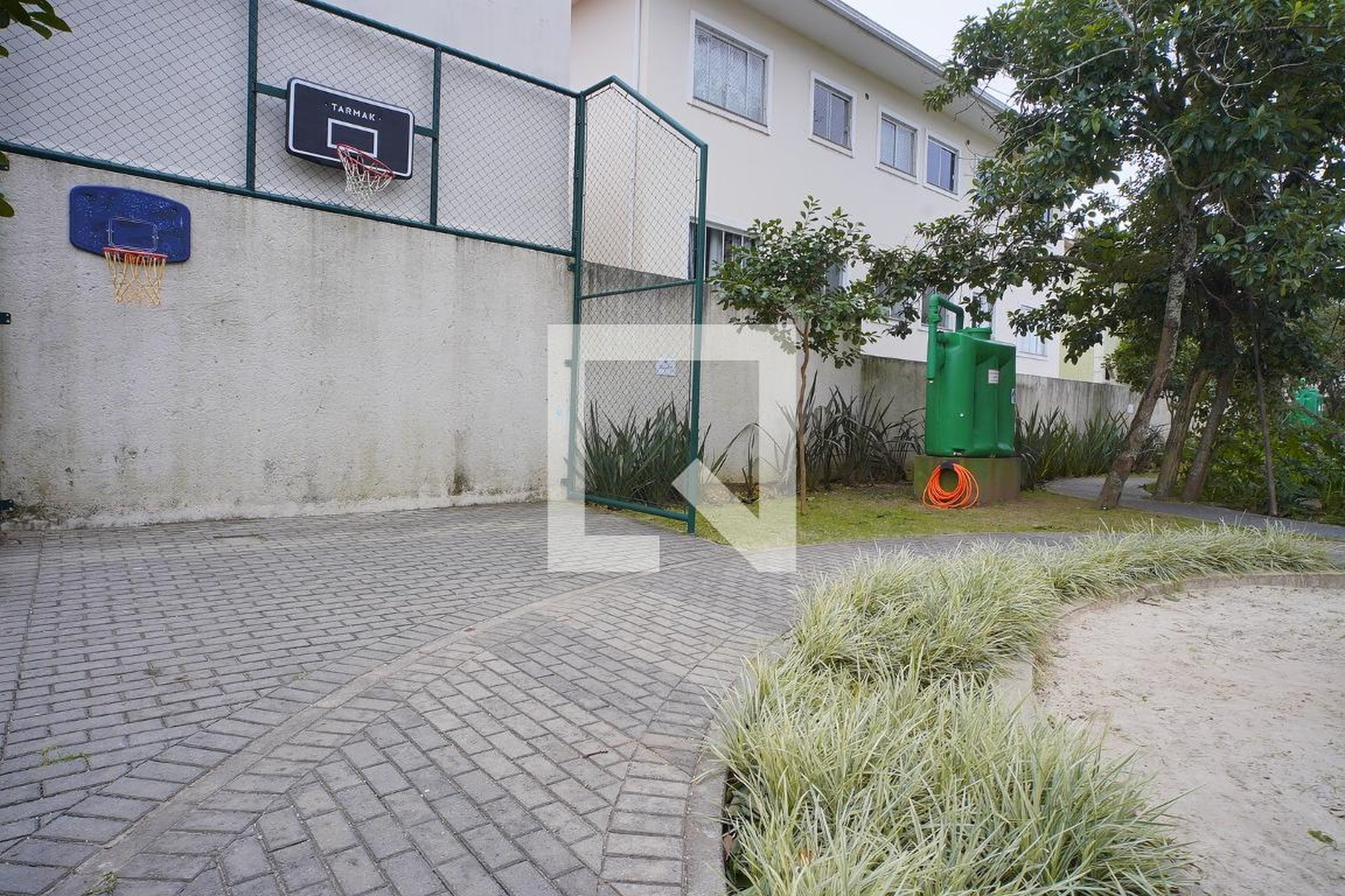 Quadra Esportiva - Saint Exupery