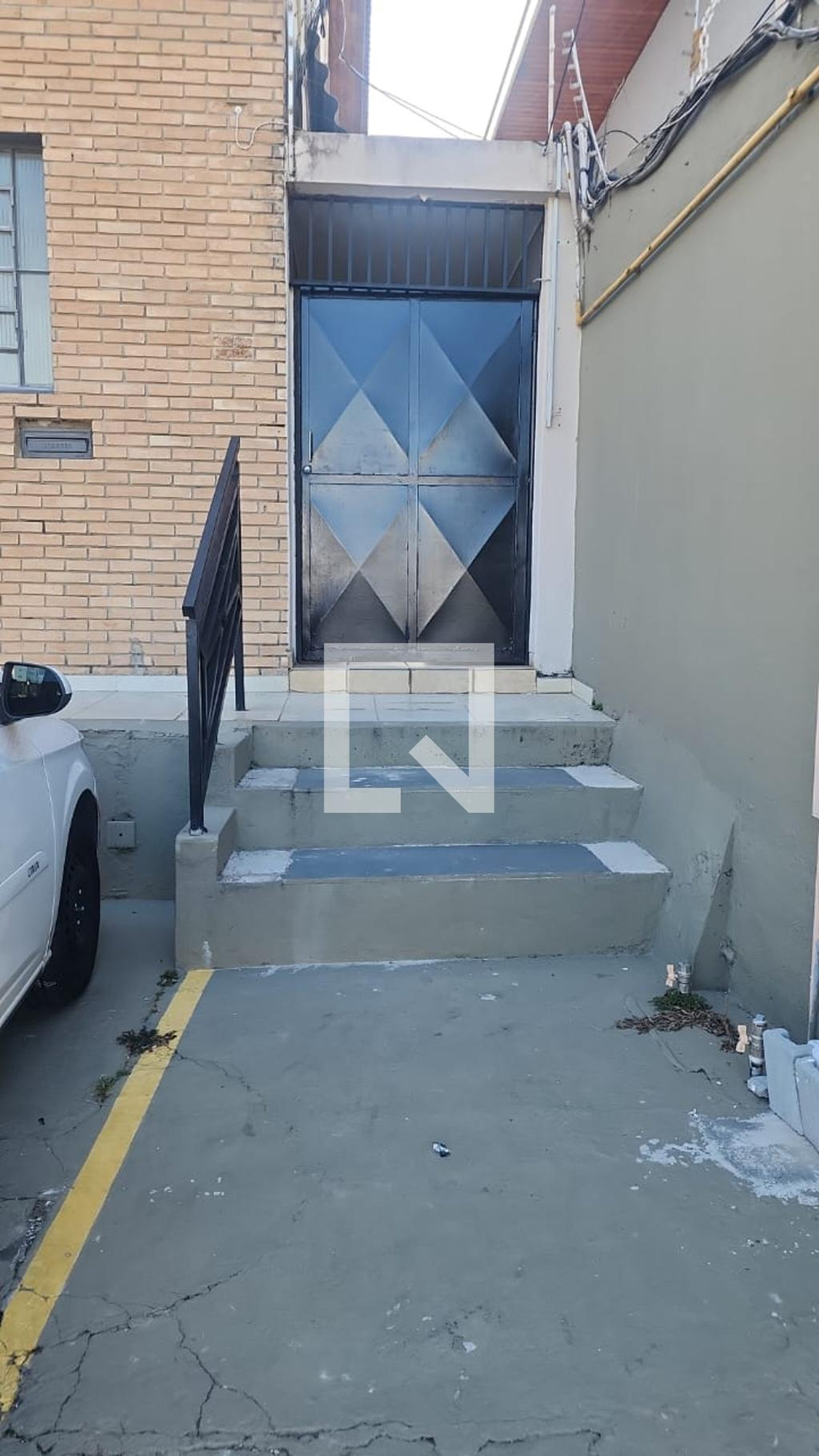 Fachada Condomínio em Rua Irmã Maria Demétria Kfuri, 649