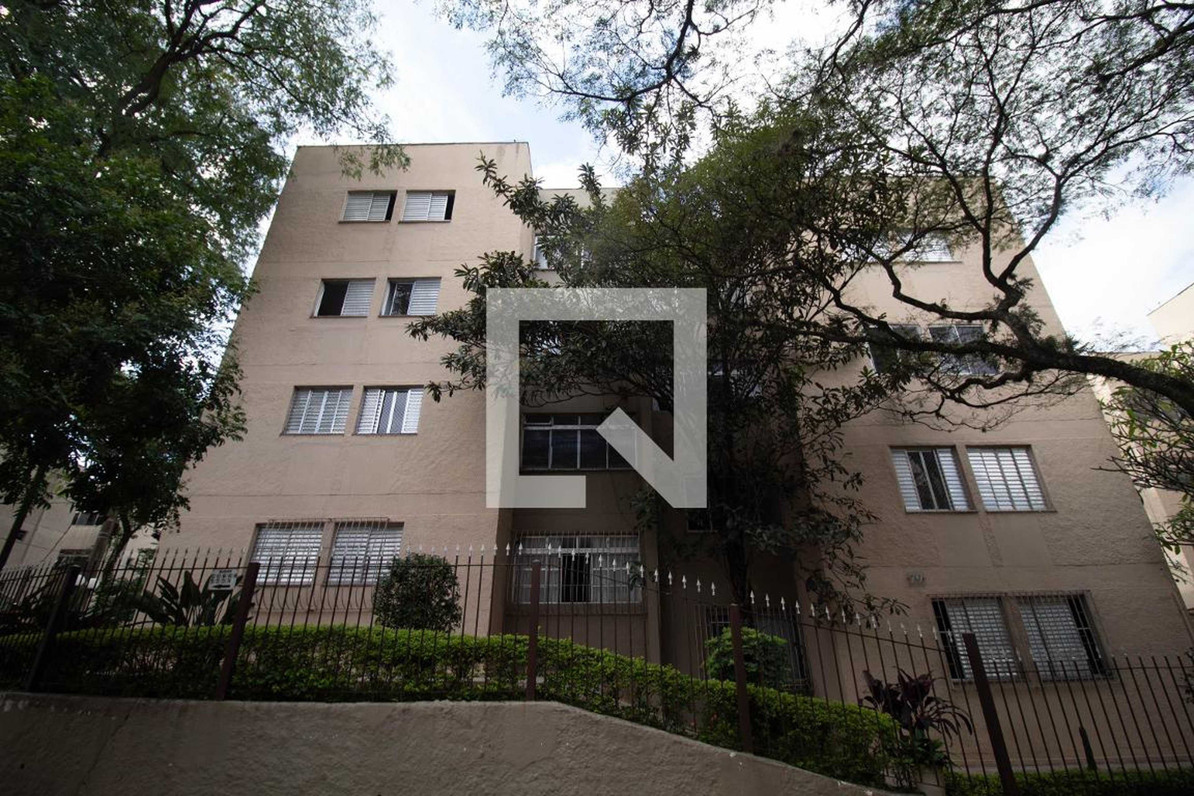 Fachada Condomínio em Rua Doutor Nelson Ferreira de Souza, 79