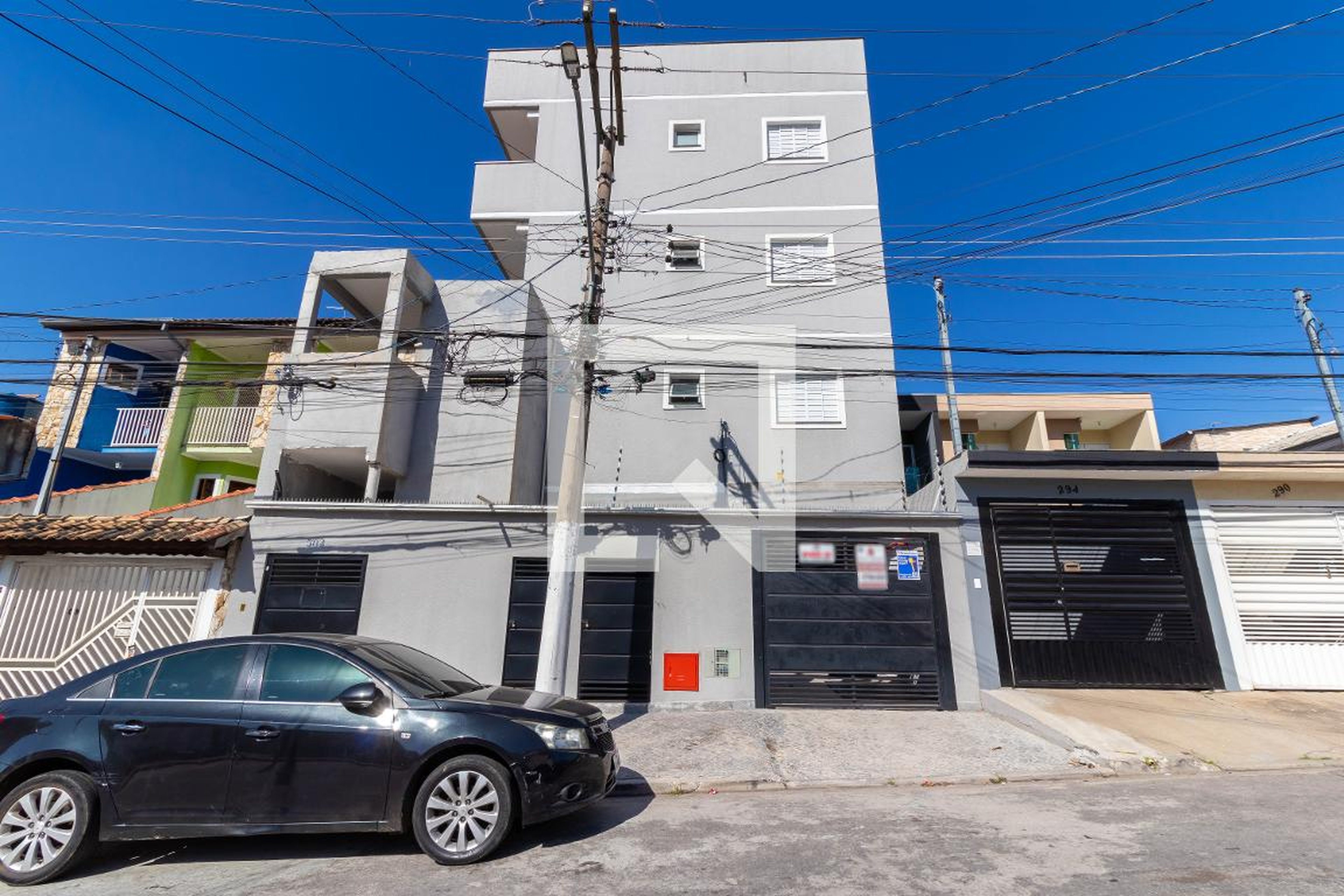 Fachada Condomínio em Rua Antão Leme da Silva, 302