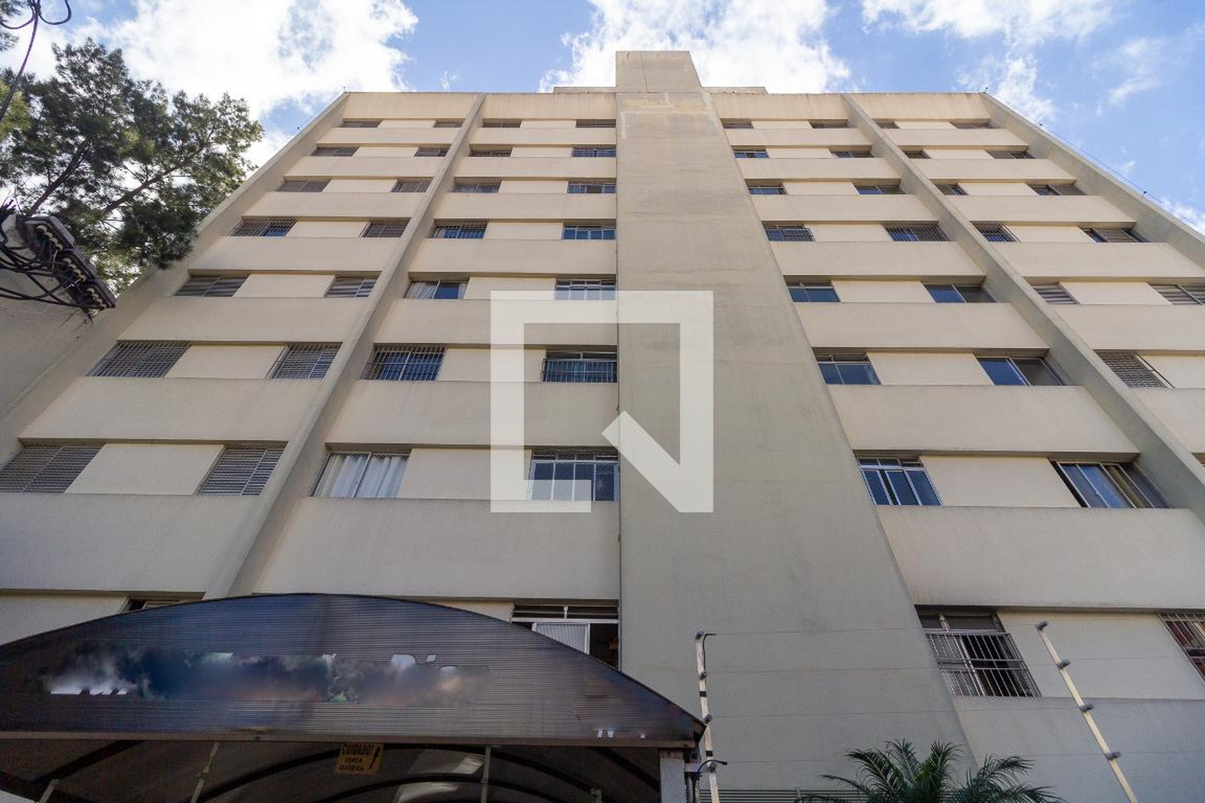 Fachada Condomínio em Rua Fagundes Varela, 105