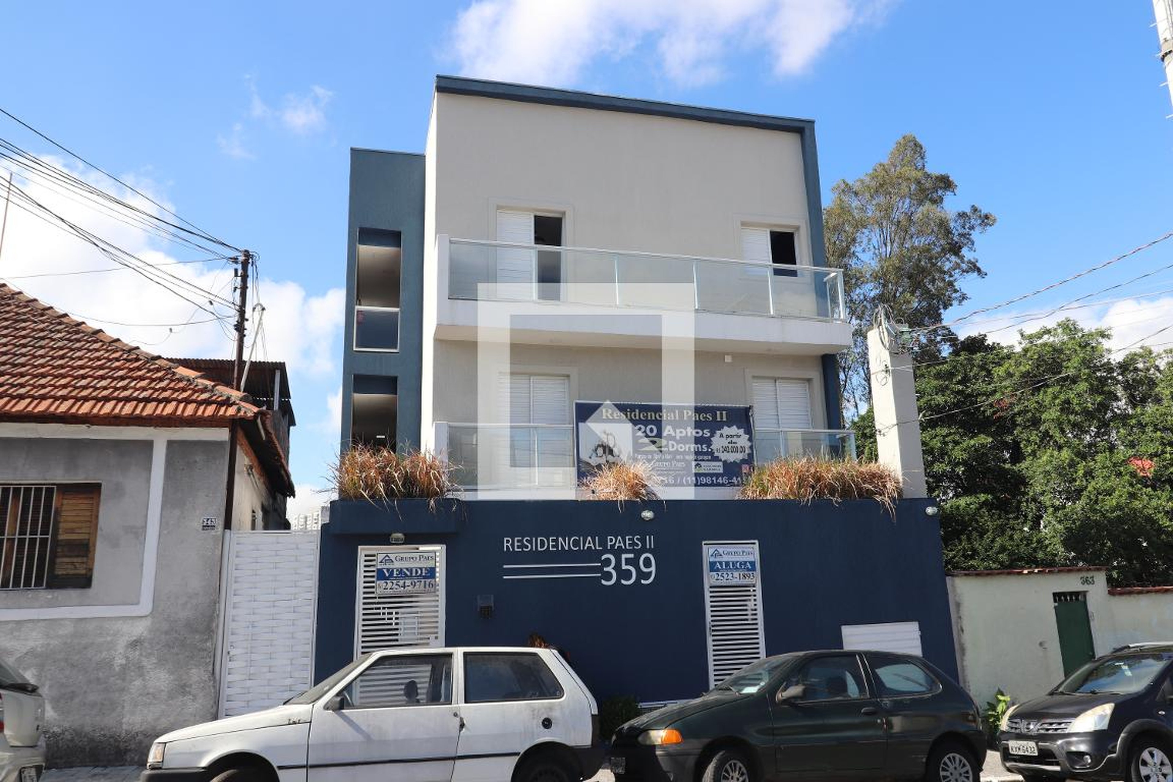 Fachada Condomínio em Rua Gilda, 259