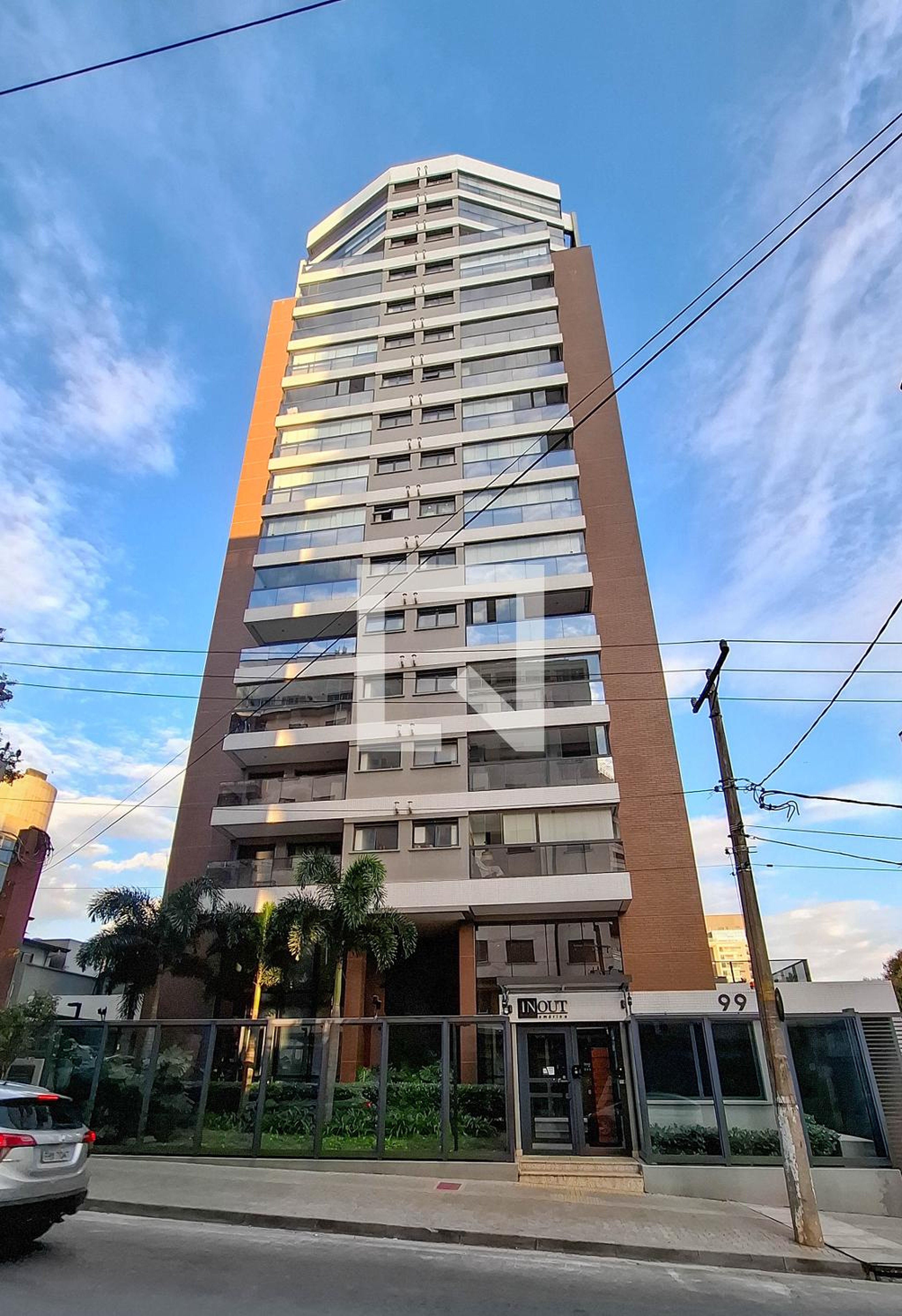 Fachada do Prédio Condomínio InOut America