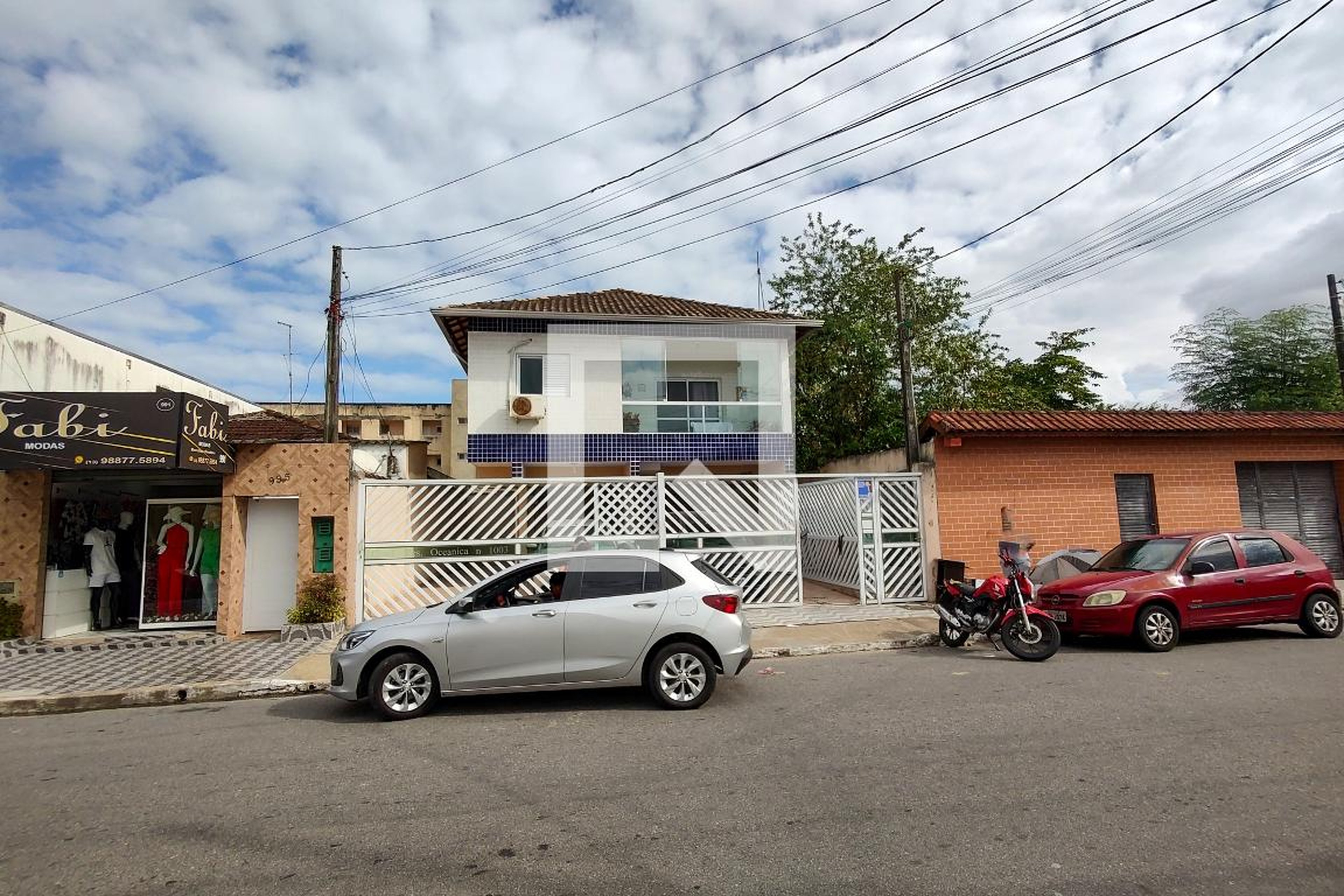 Fachada do Prédio Condomínio em Rua Oceânica Amábile, 1003