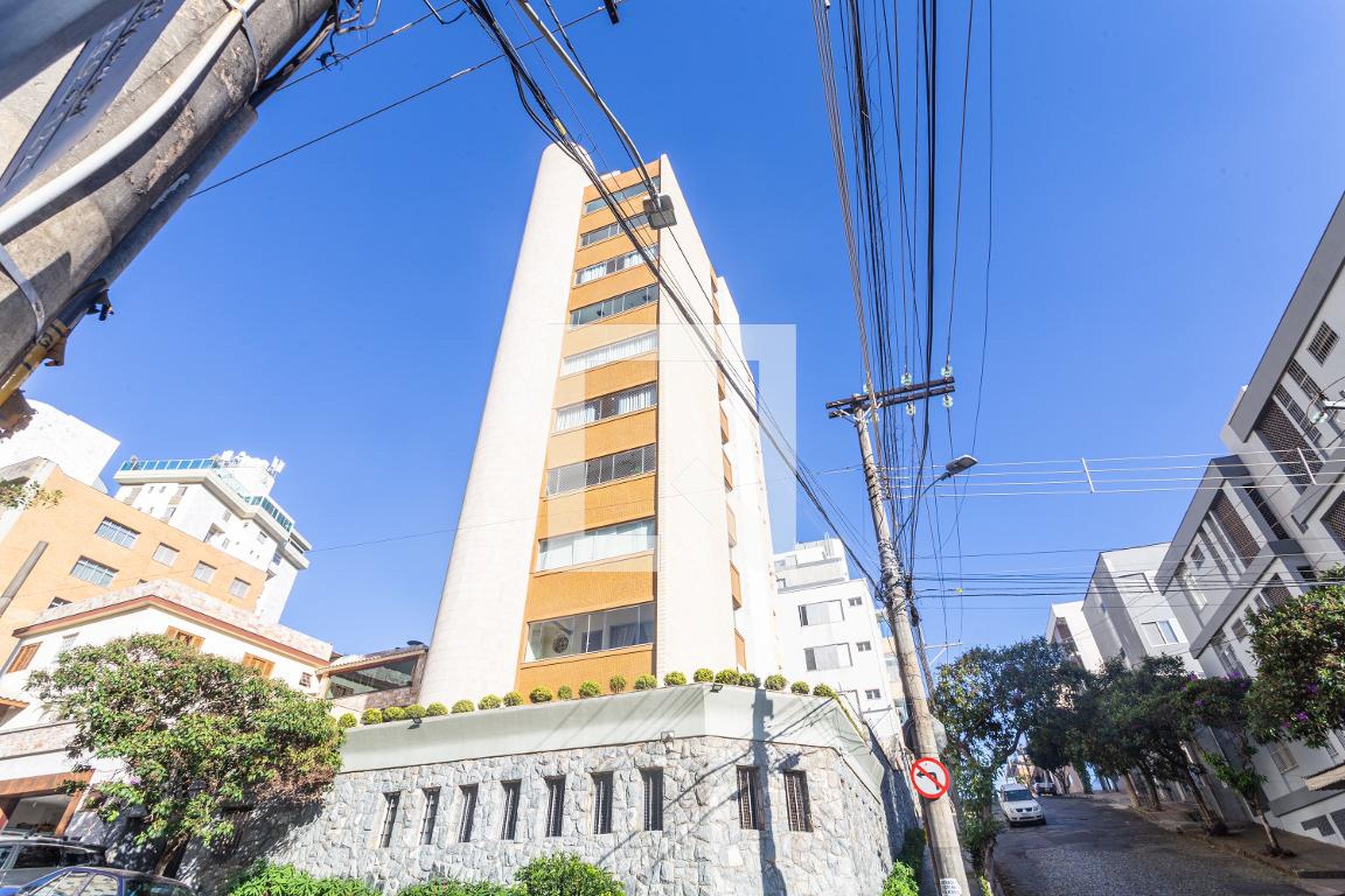 Fachada Condomínio Isabel Cristina Almeida Castanheira