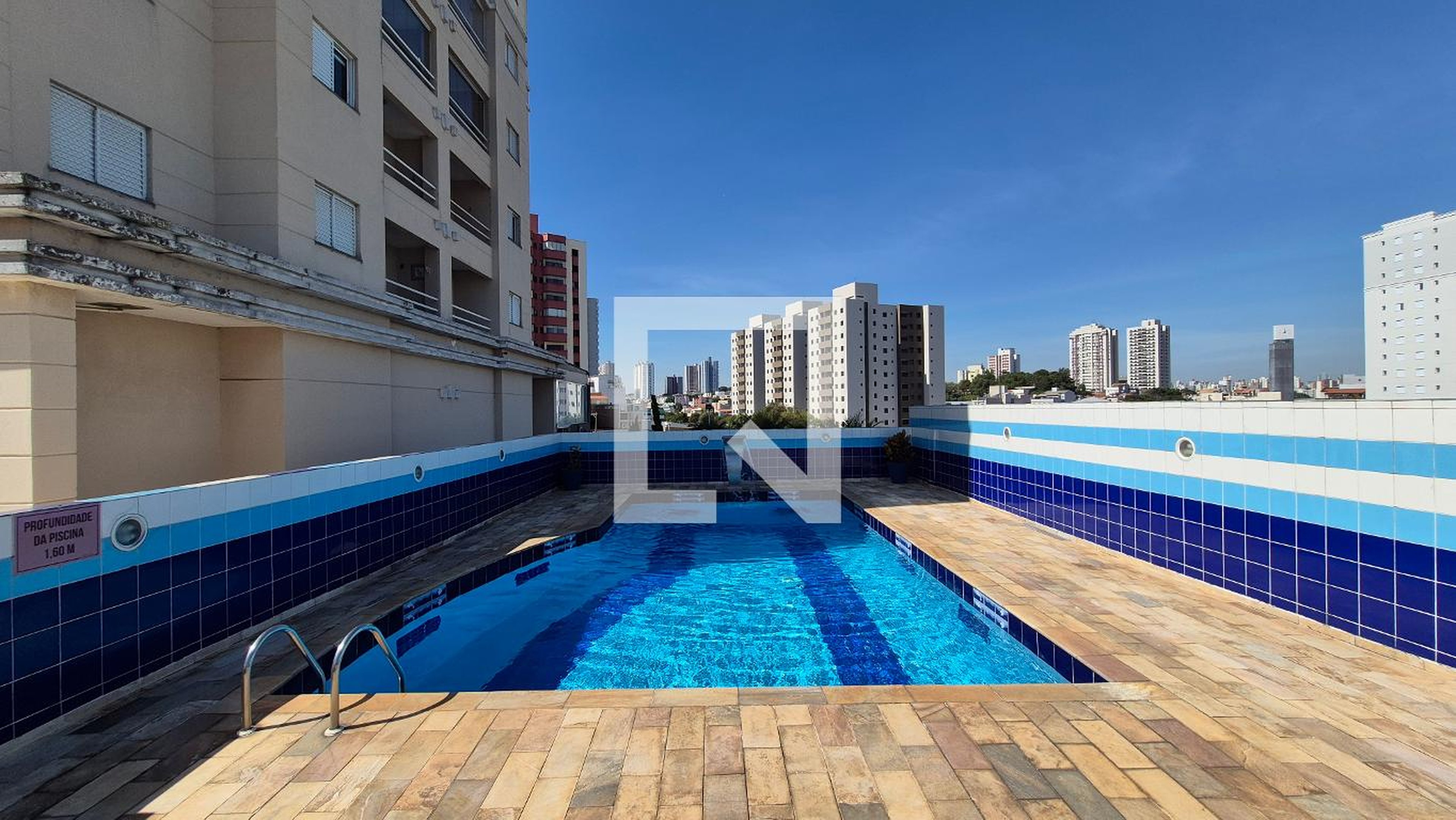 Piscina - Edifício Montana