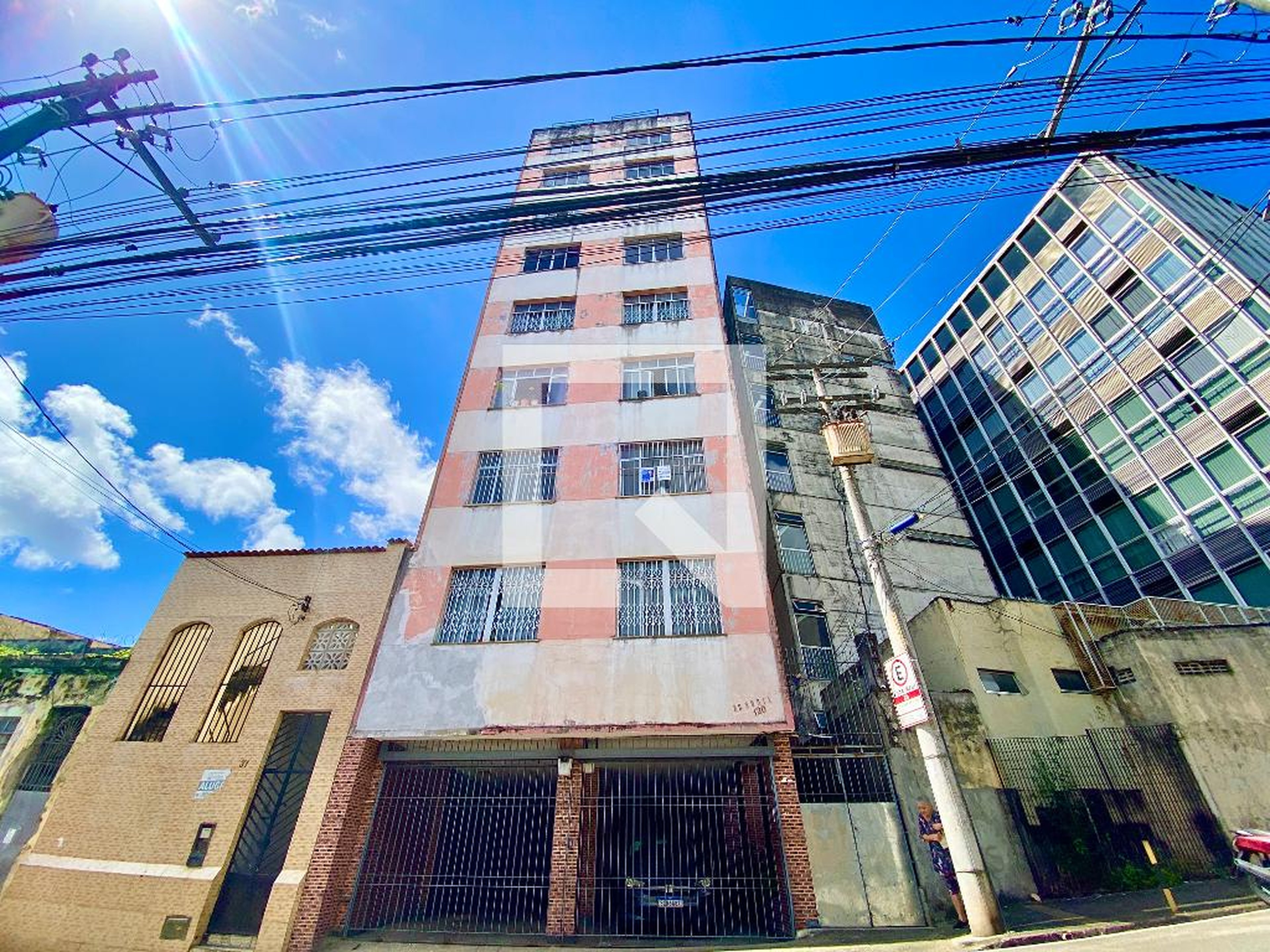 Fachada Condomínio em Rua do Tingui, 120