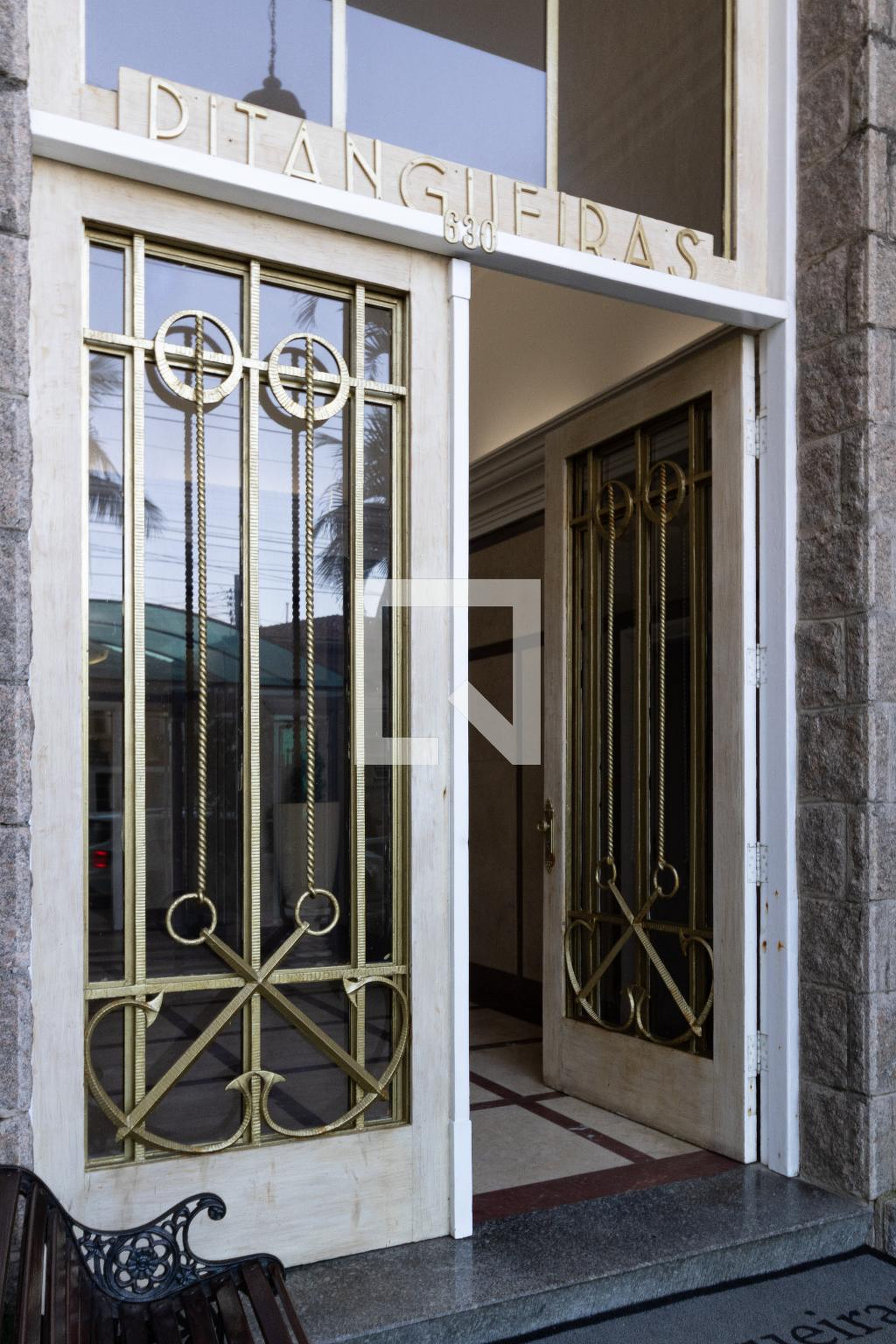 Fachada Condomínio Pitangueiras