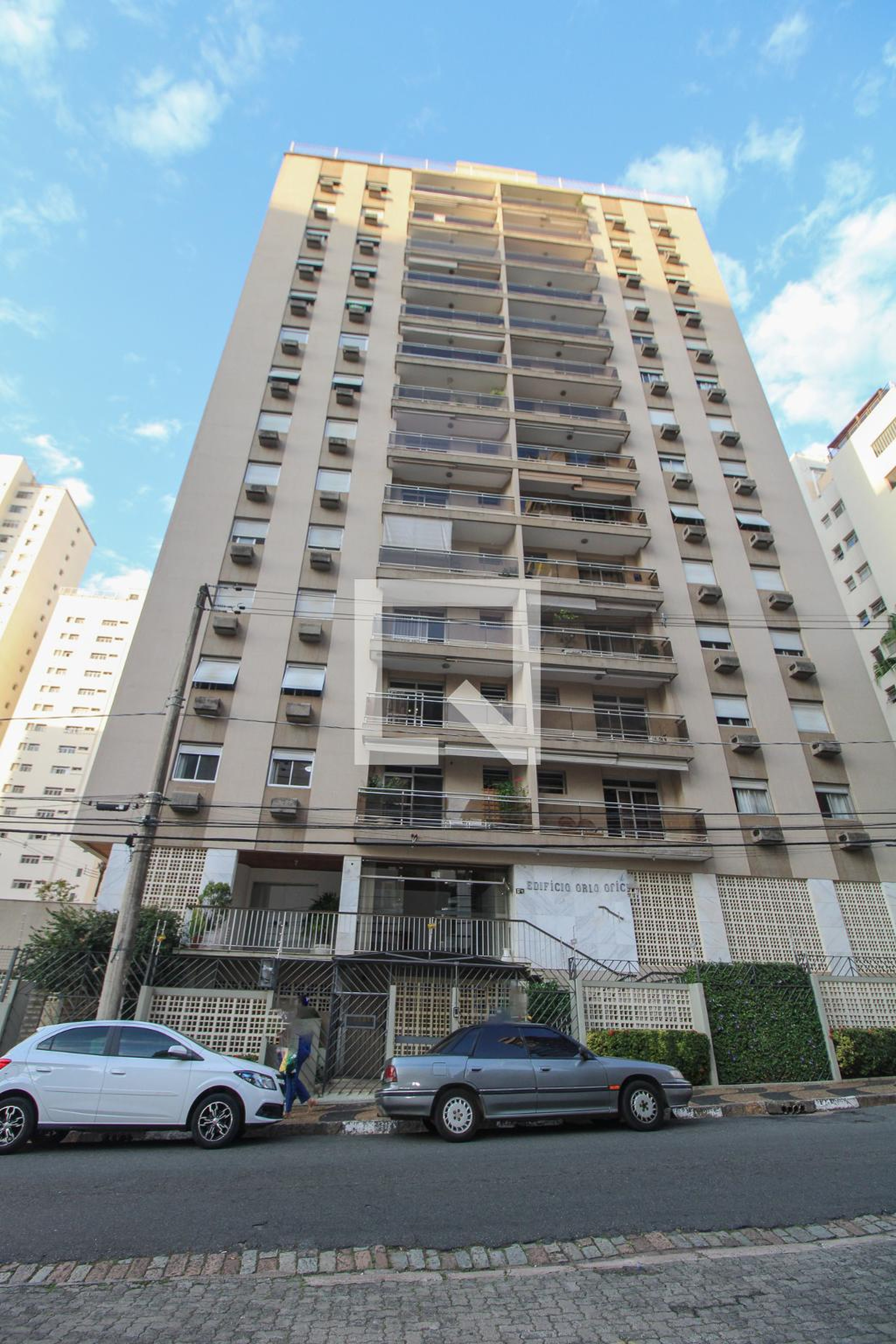 Fachada Condomínio em Rua Padre Vieira, 998