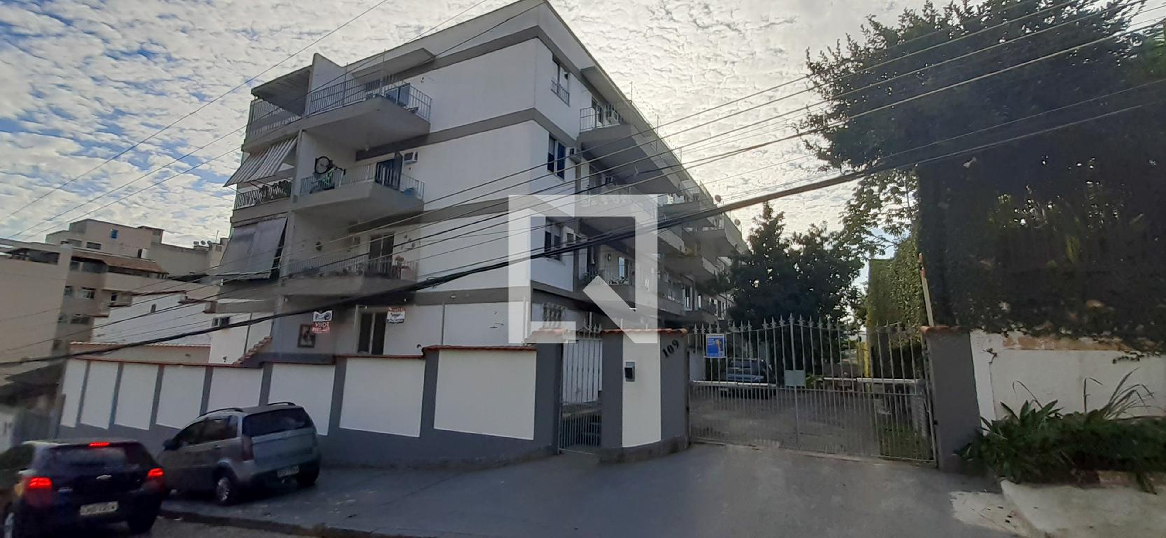 Fachada Condomínio Solar dos Duques