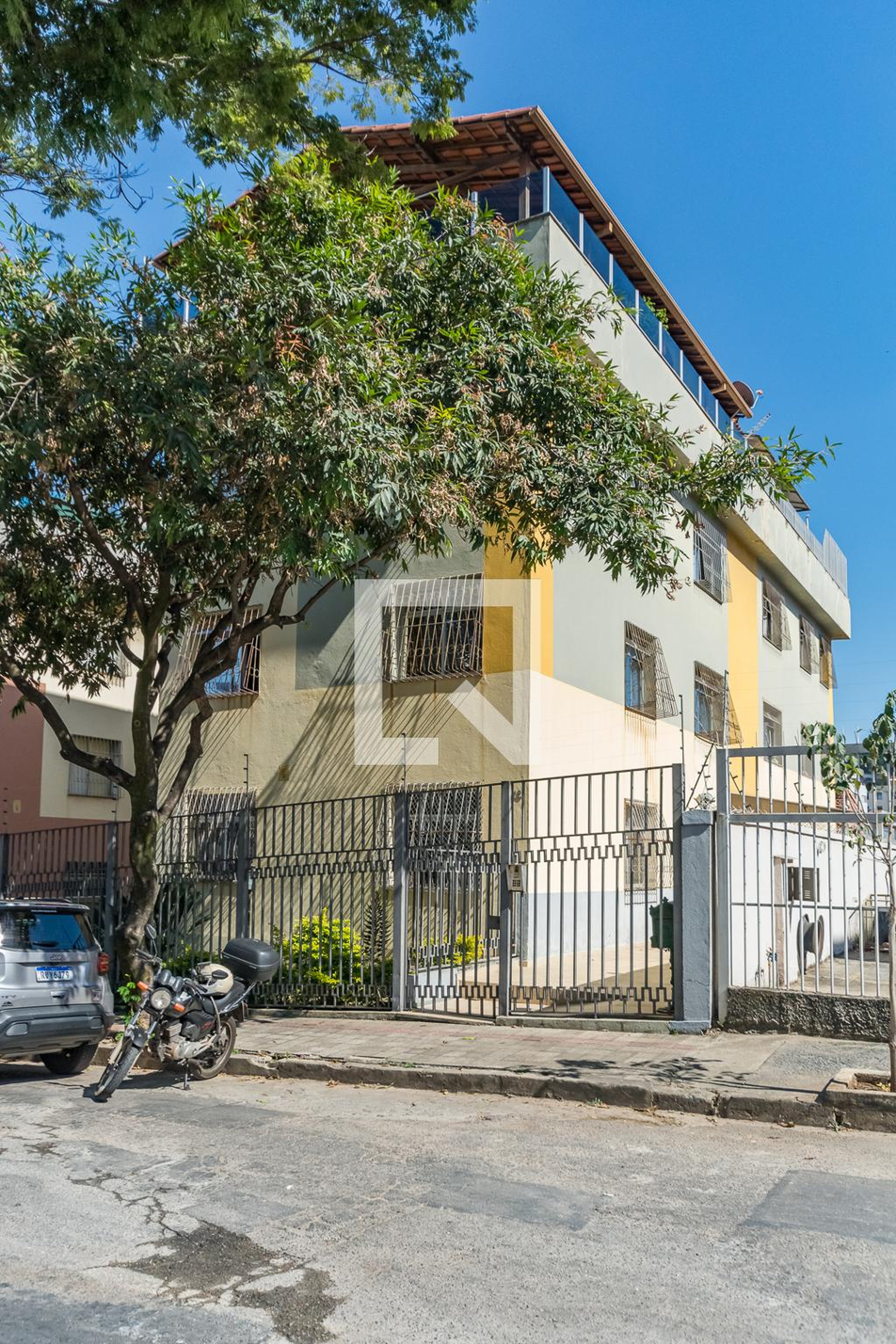 Fachada Condomínio em Rua Itamarati, 1072