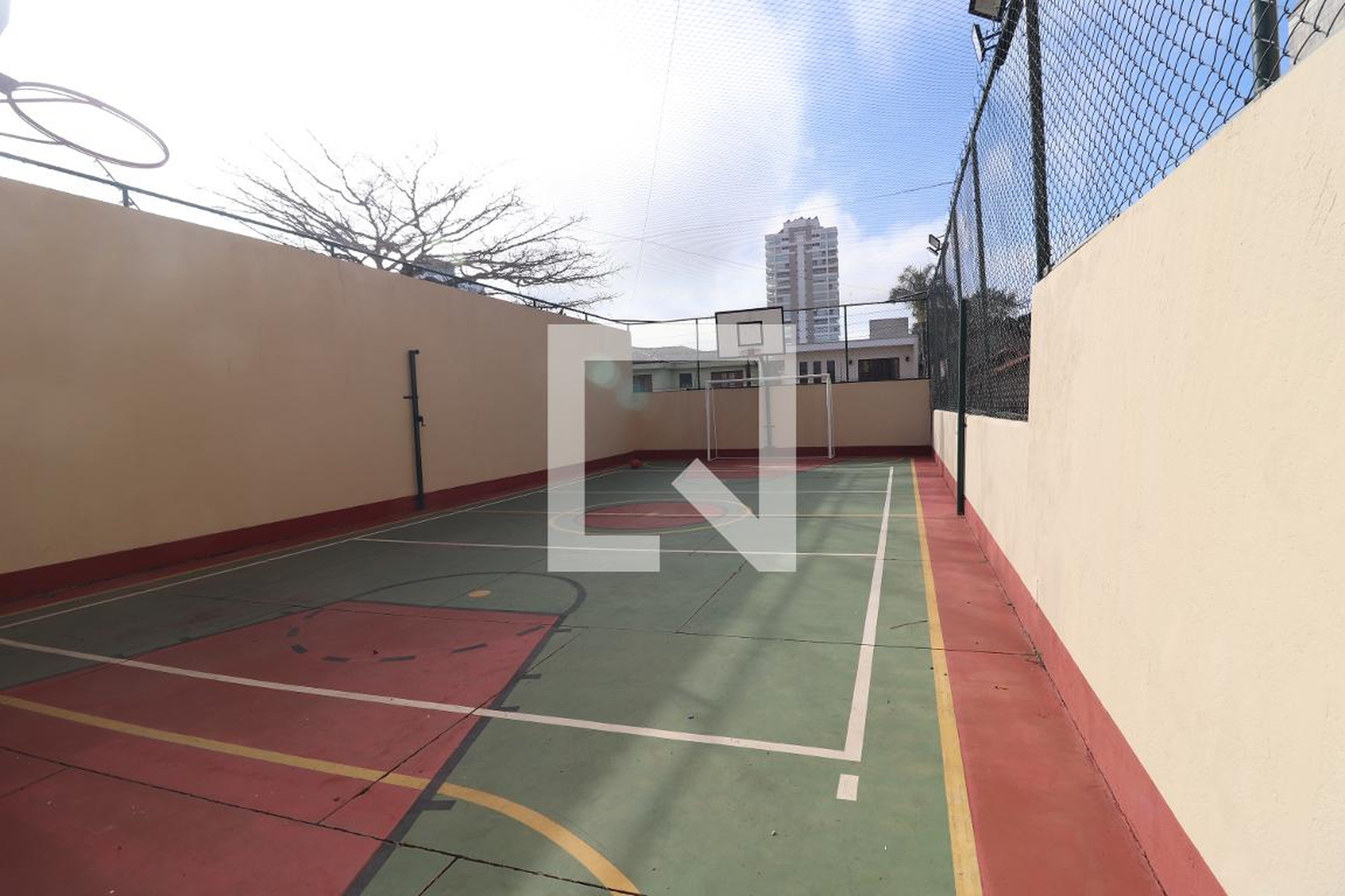 Quadra Esportiva - Edifício Madri