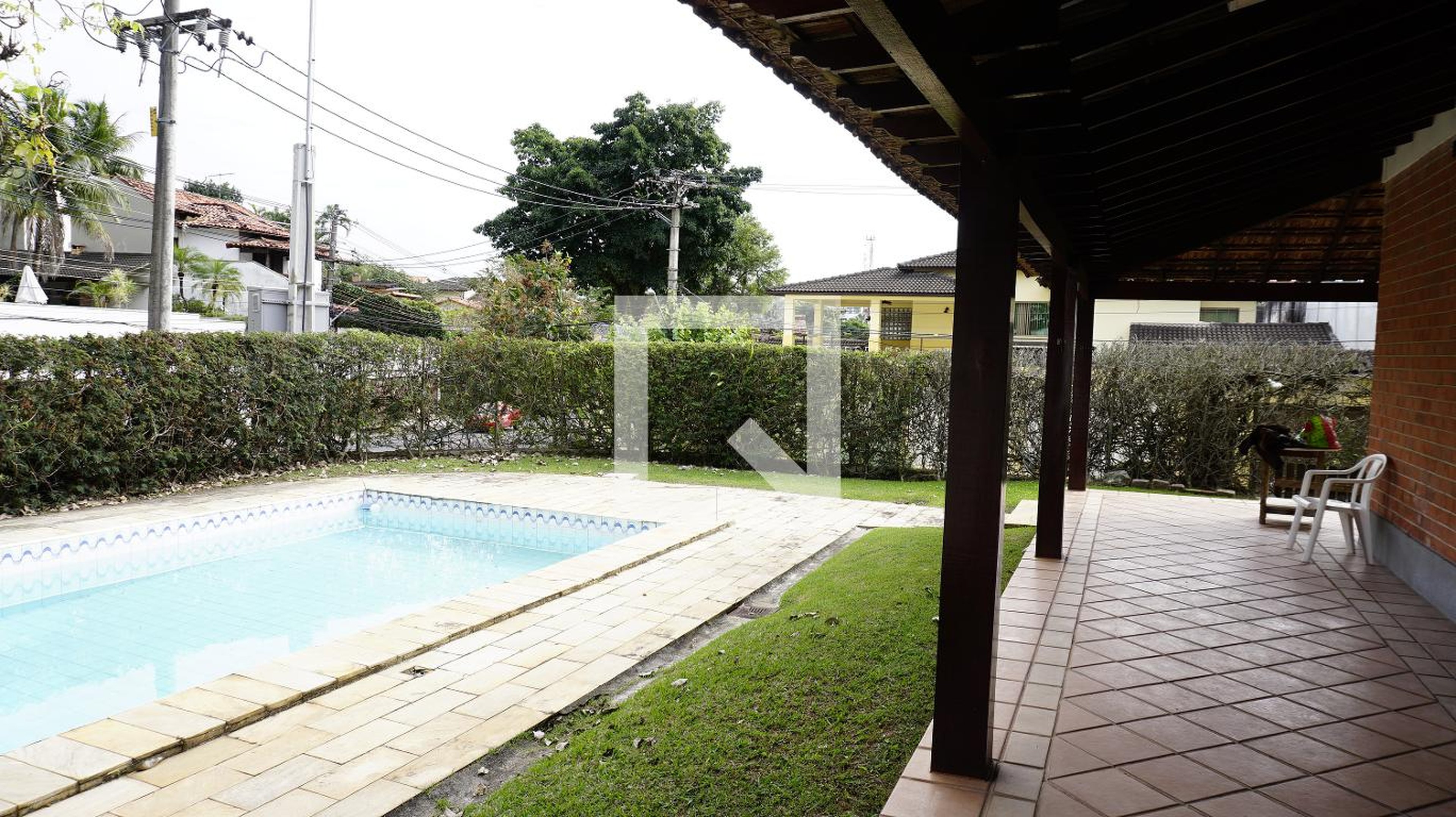 Piscina Condomínio em Rua Fritz Feigl, 15