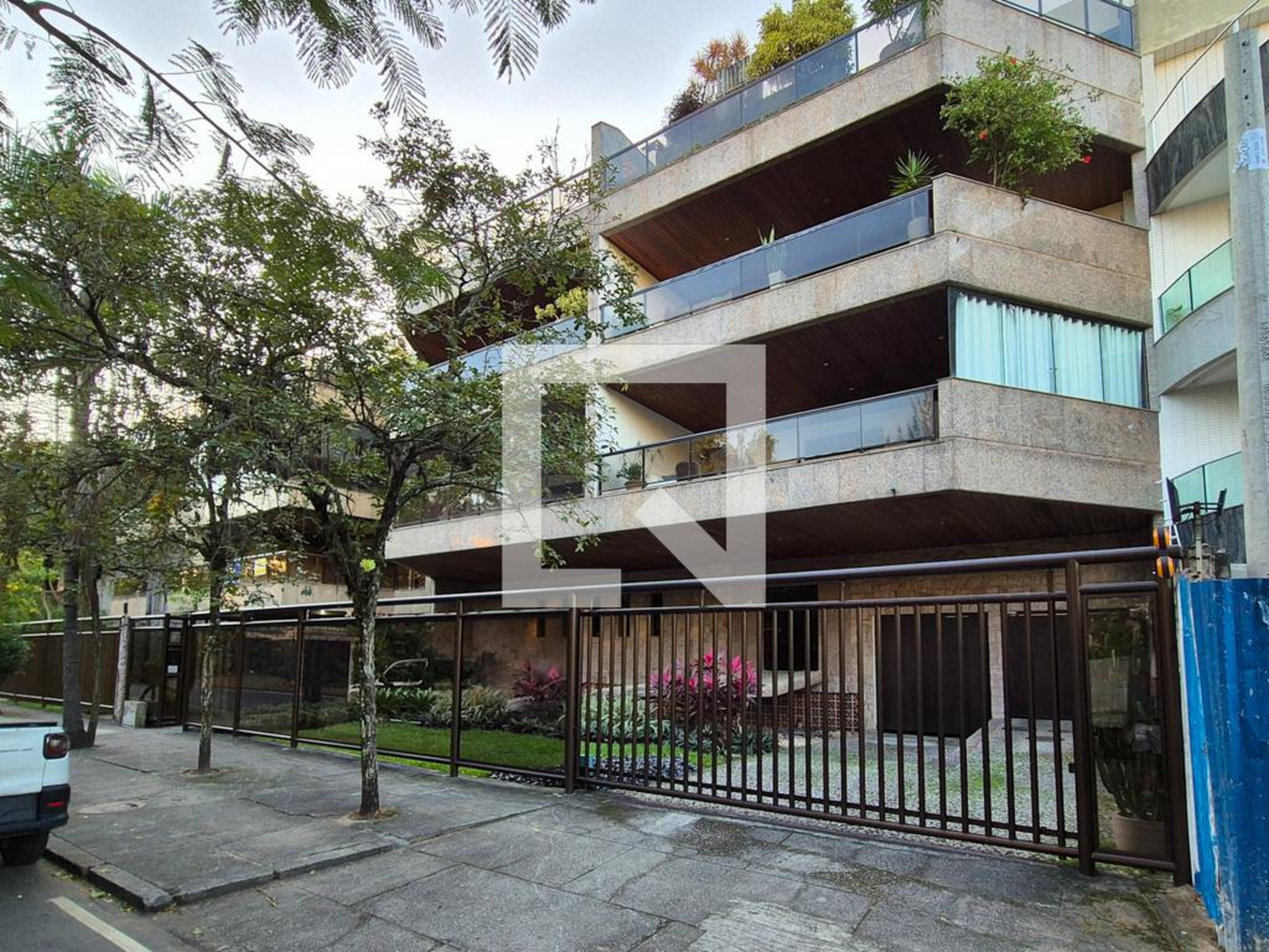 Fachada do Prédio Condomínio em Avenida Genaro de Carvalho, 2600