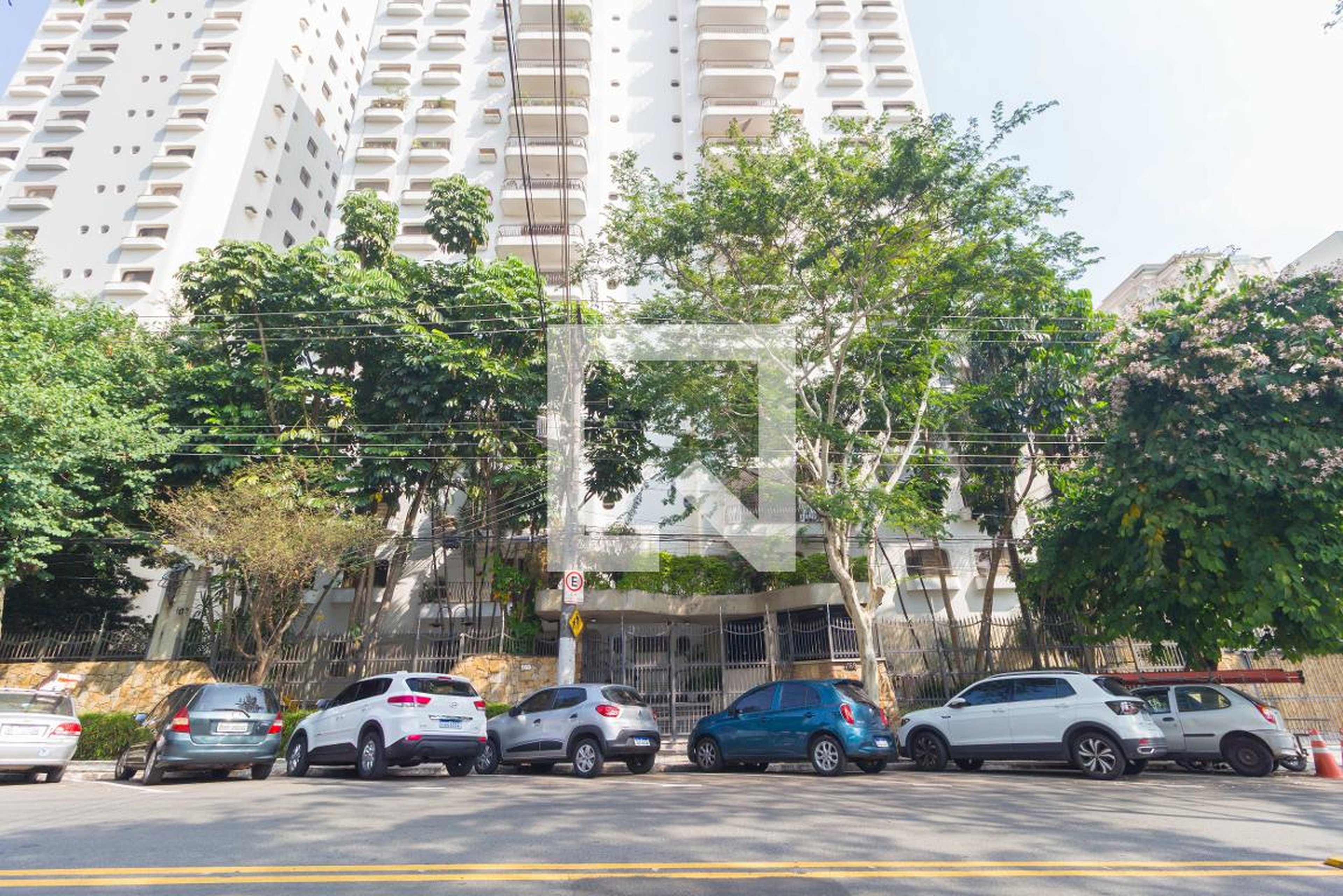 Fachada Condomínio Anália Franco