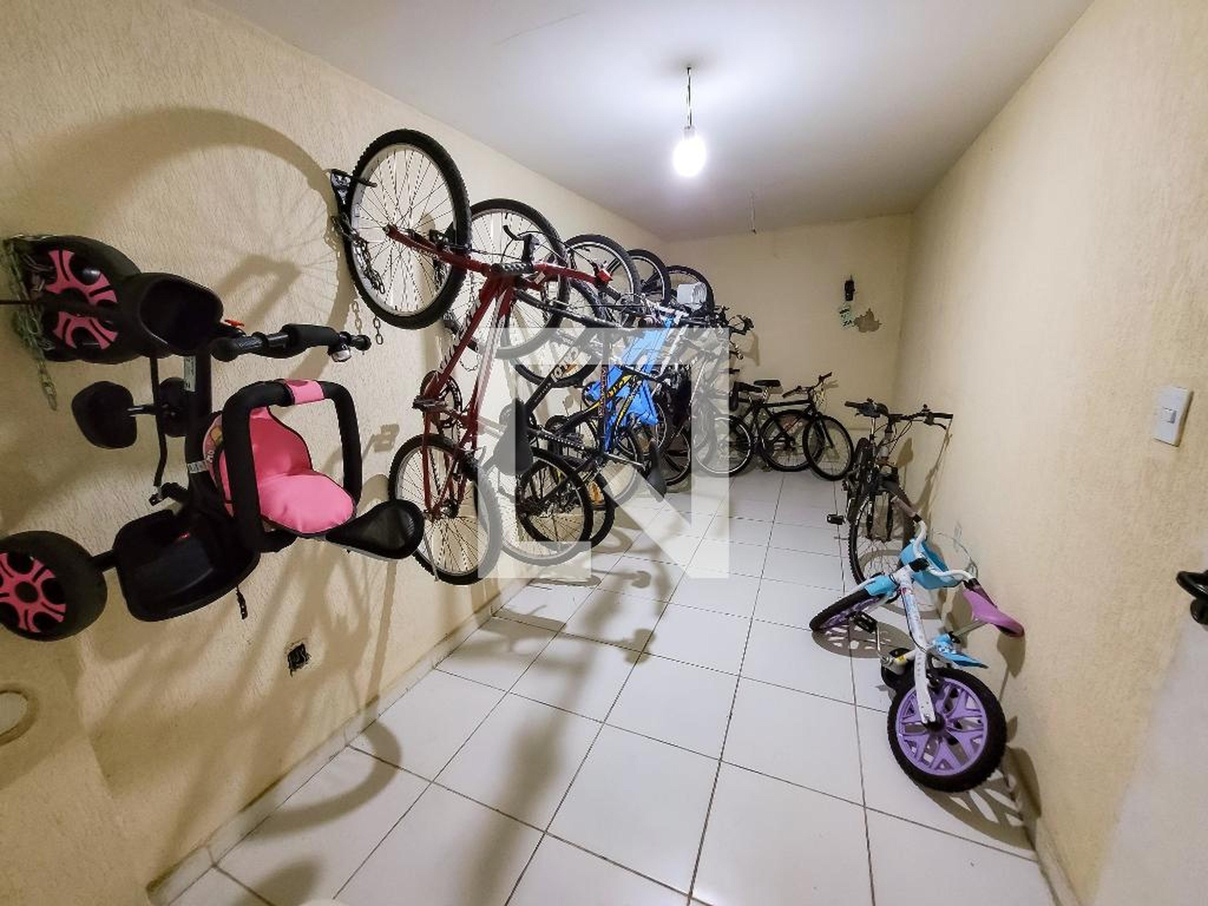 Bicicletario - Solar Abolicao Residencial
