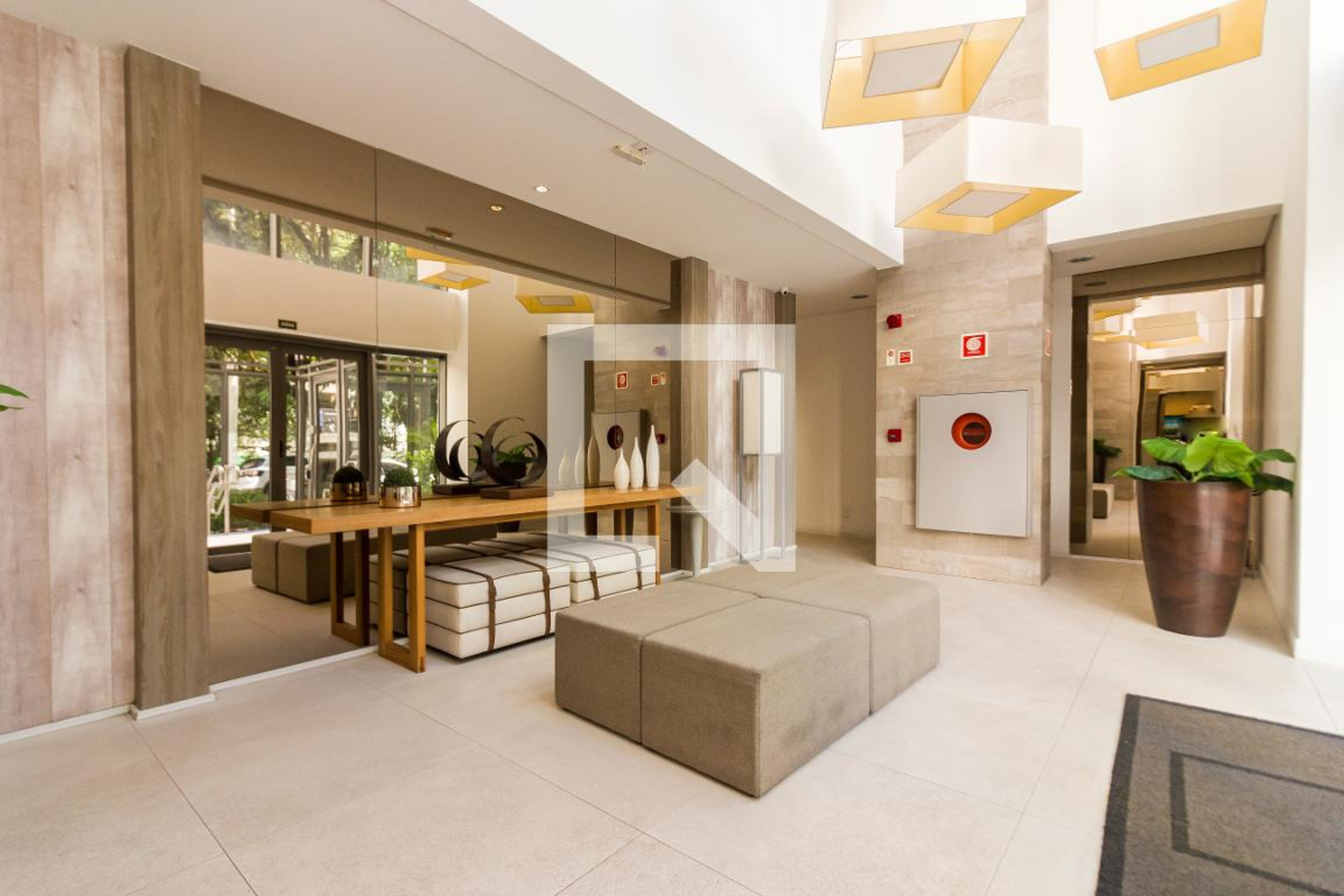 Hall de entrada - Place Madalena