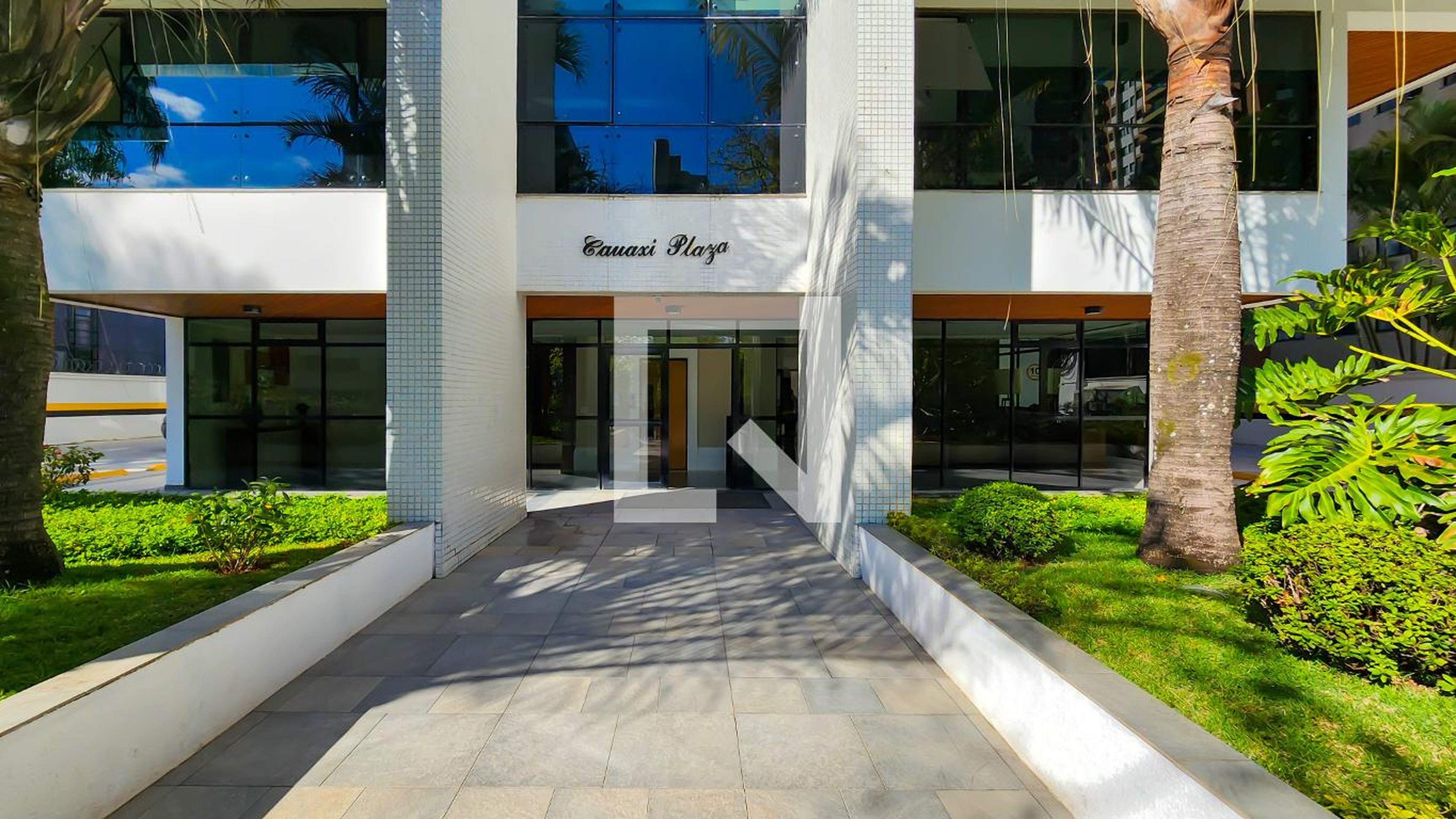 Fachada Condomínio Cauaxi Plaza