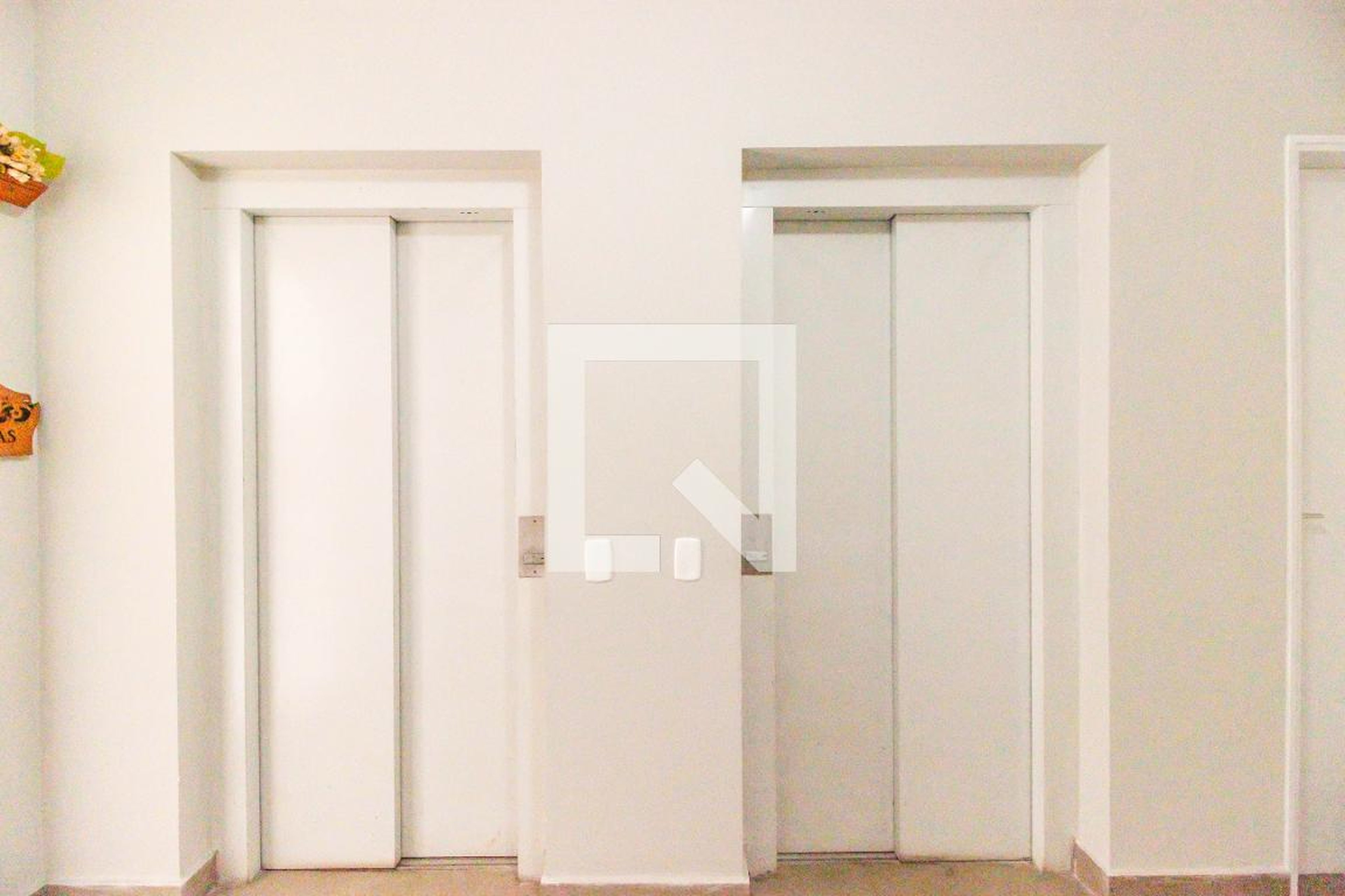 Elevador - Colorado Gardens