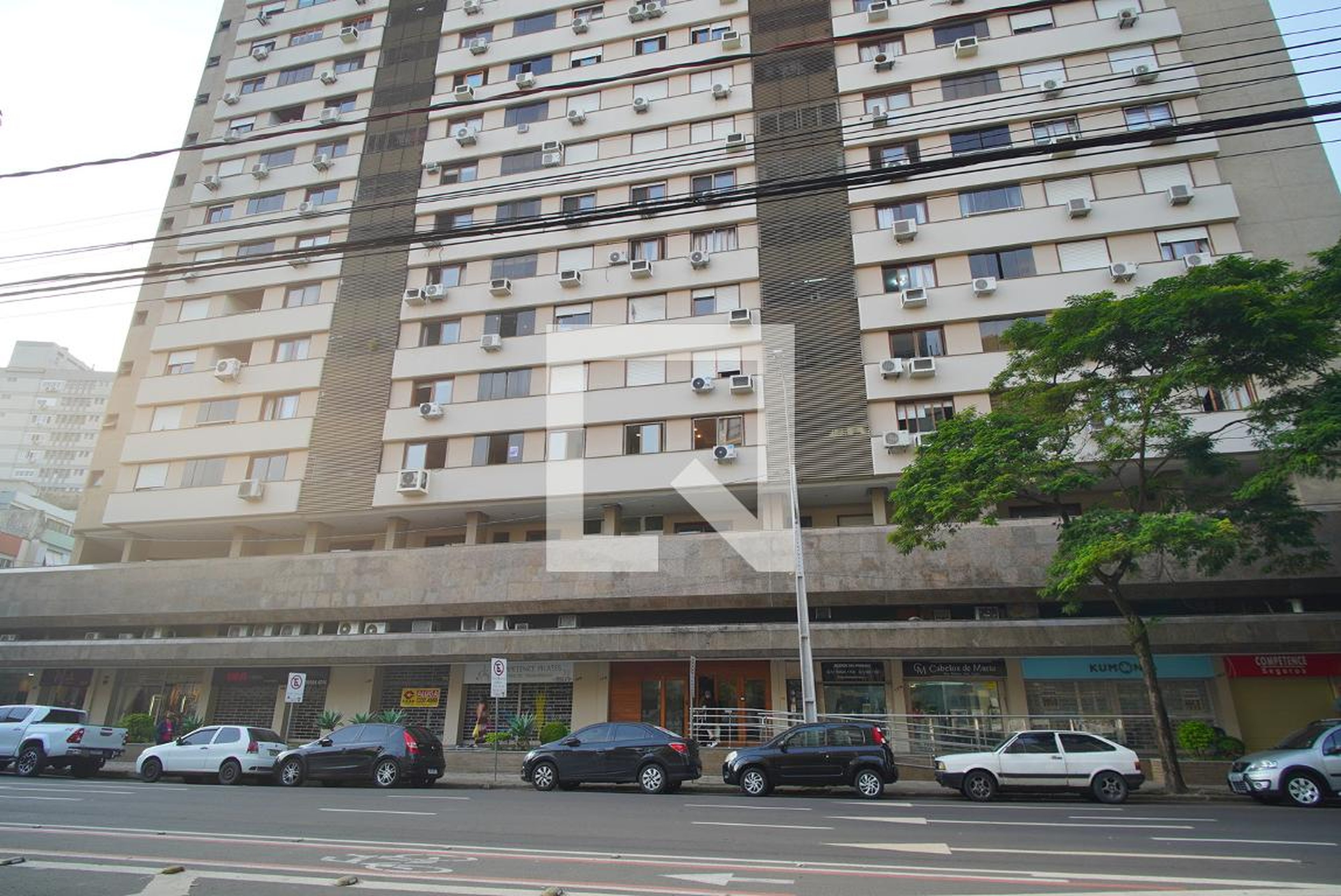 Fachada do Prédio Condomínio em Rua Irmão José Otão, 170