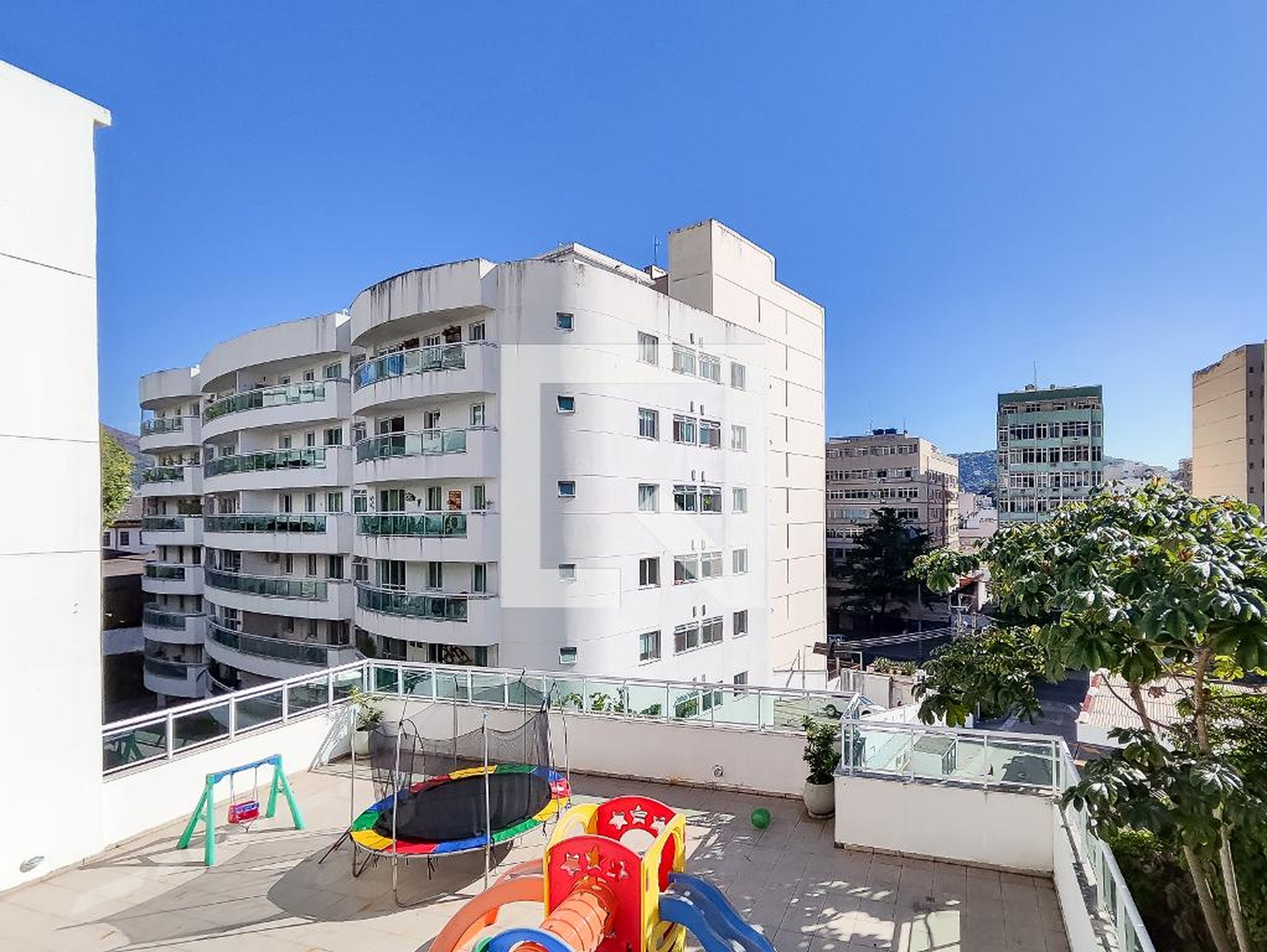 Fachada do Prédio Condomínio Villa Carioca