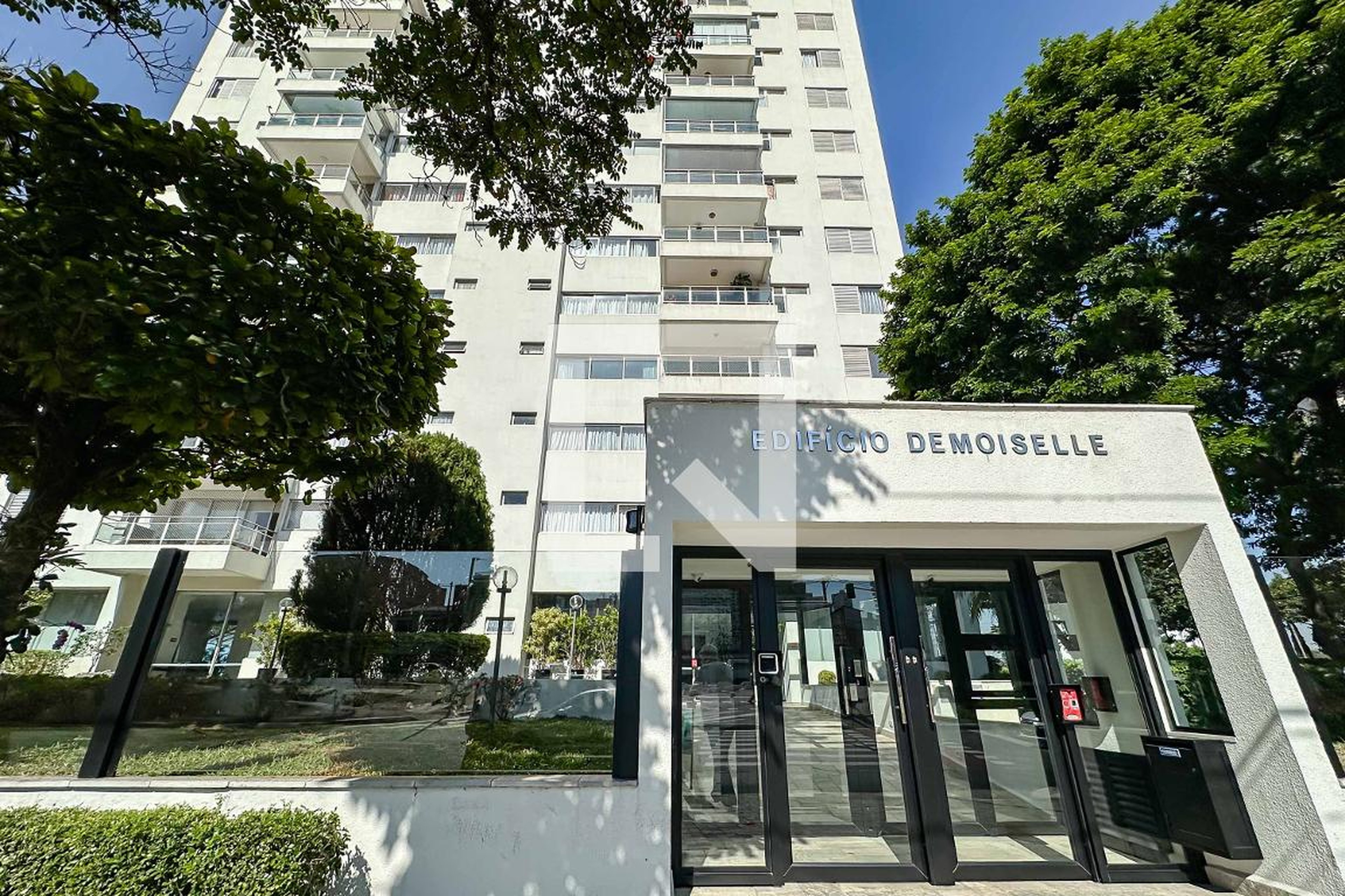 Fachada Condomínio Demoiselle