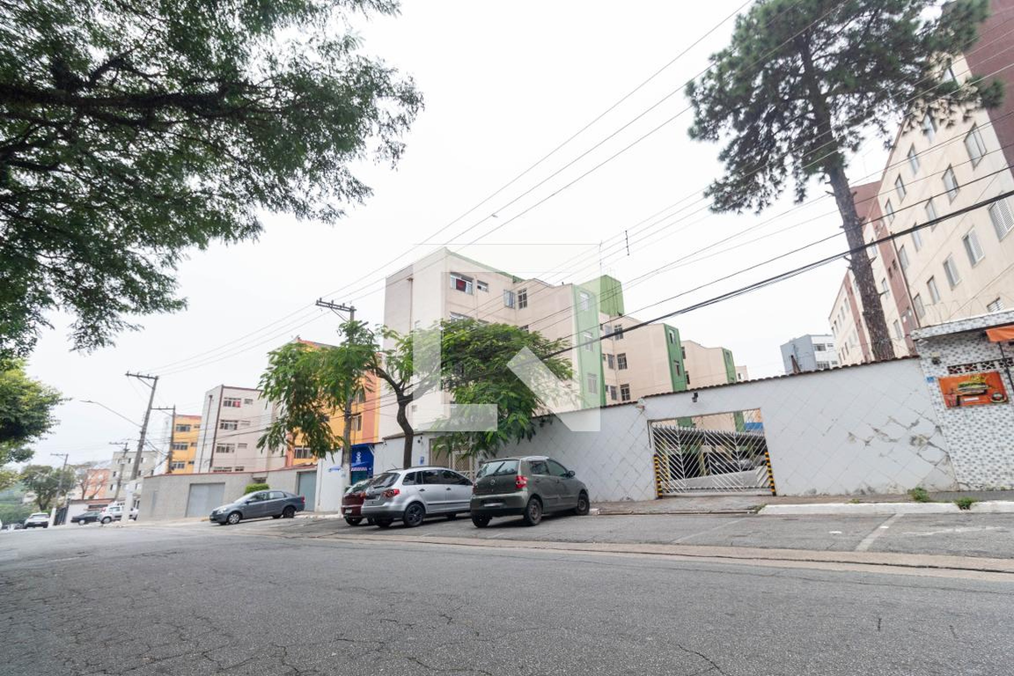 Fachada do Prédio Condomínio em Rua Padre Estevão de Oliveira, 192