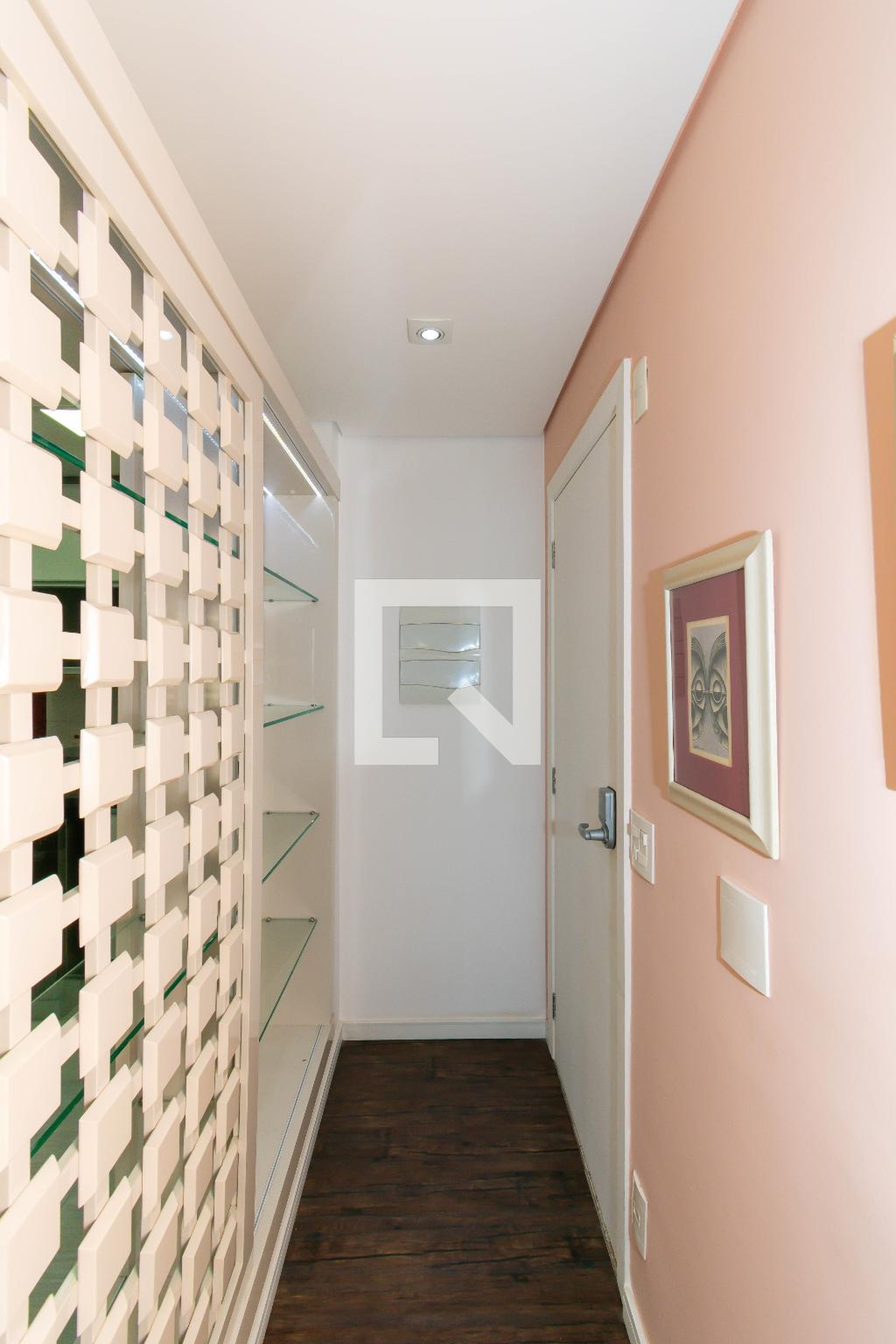 Hall de entrada - Praças da Villa - Esser