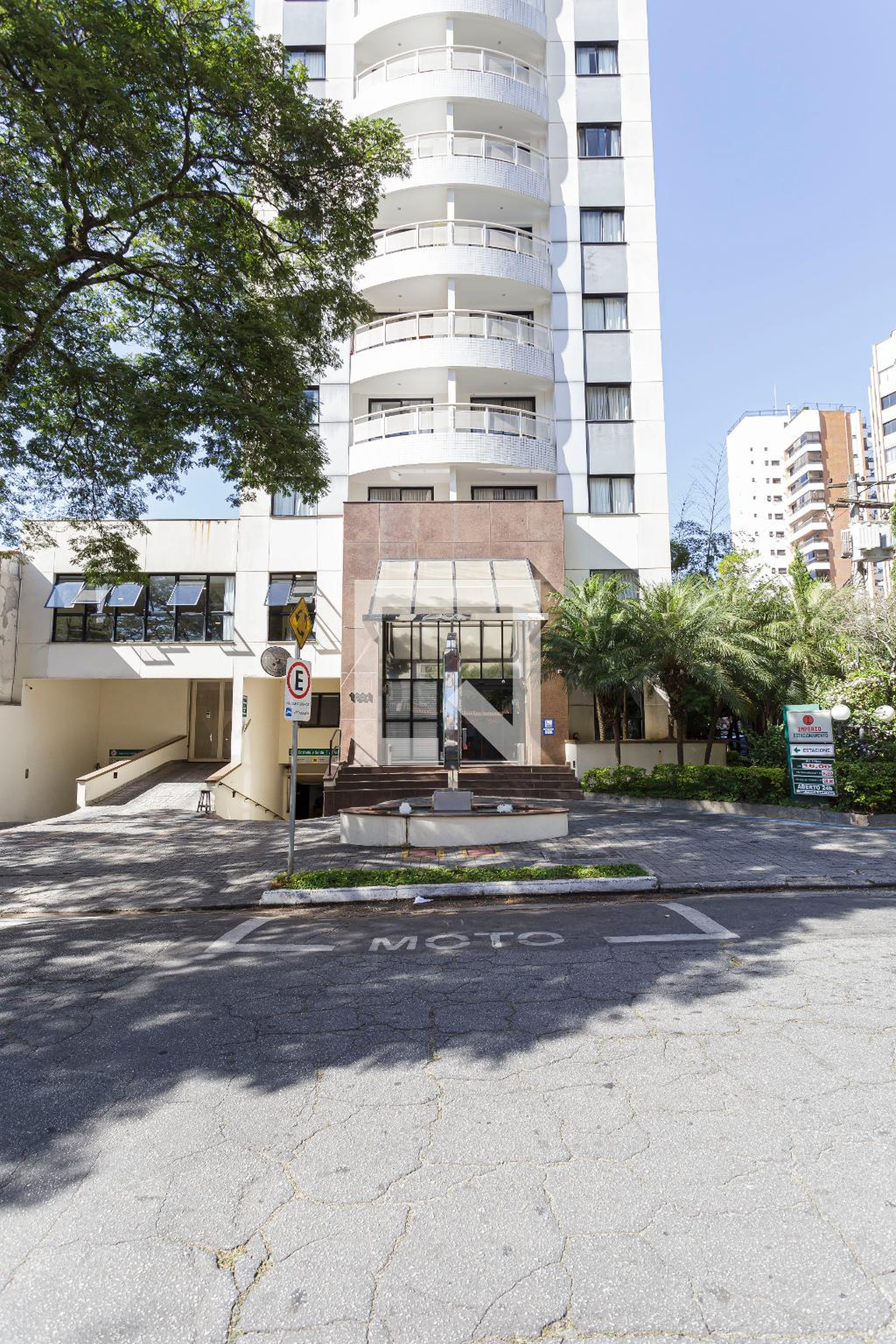 Fachada do Prédio Condomínio The Palace Flat Moema