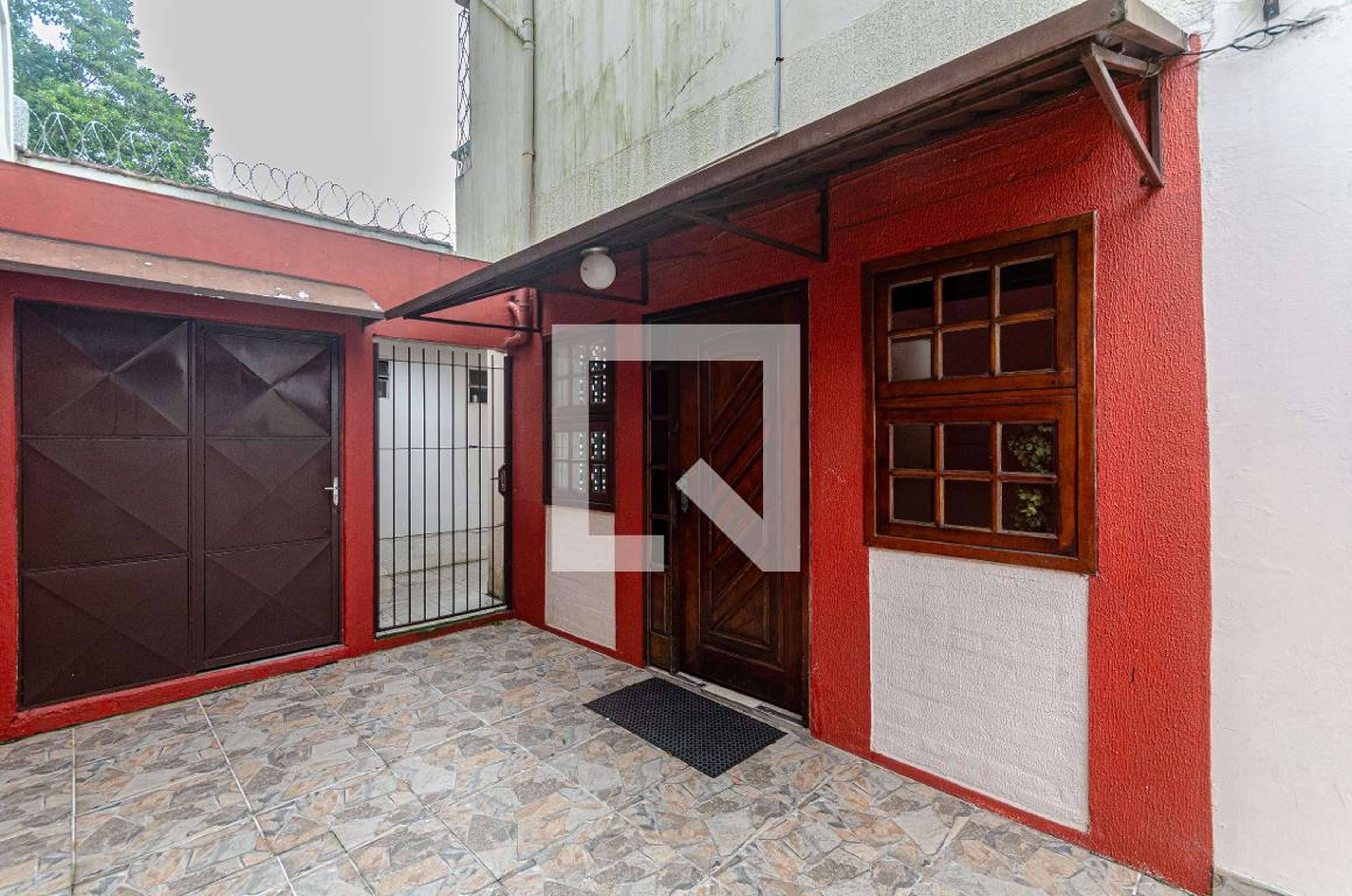 Entrada do Prédio - Edifício Mirela