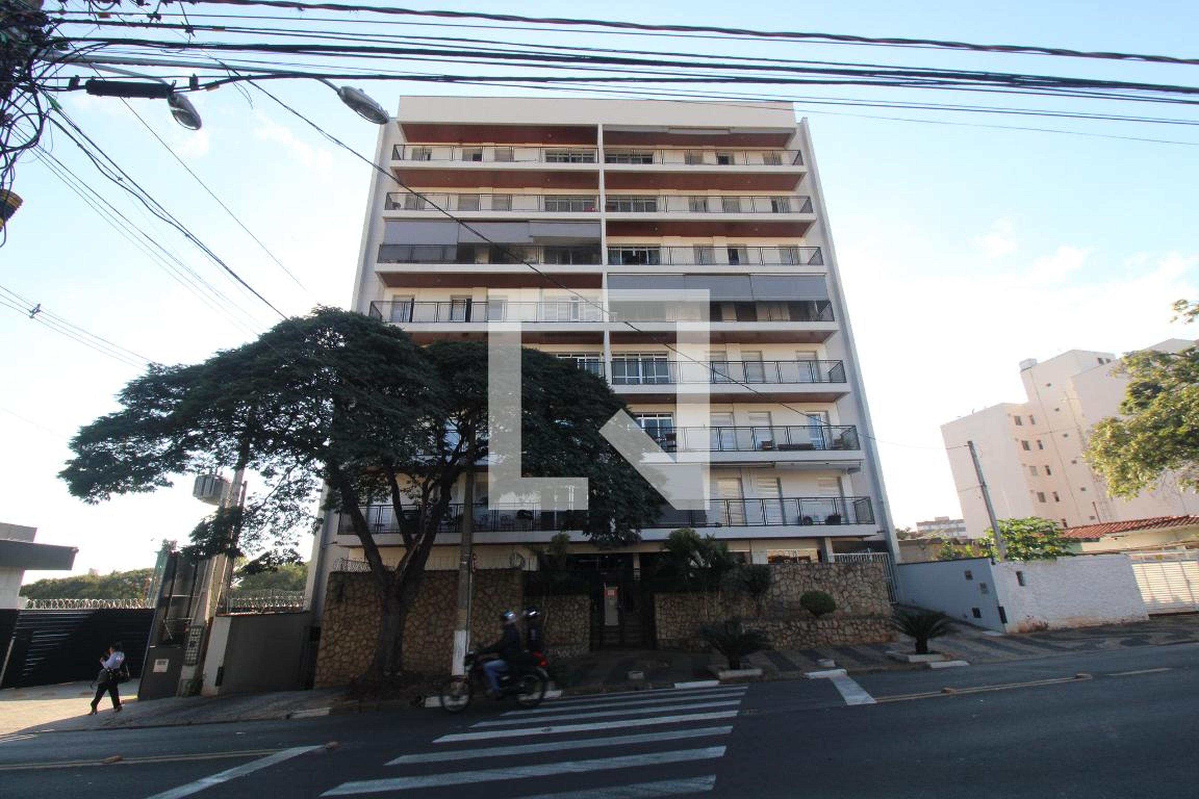 Fachada Condomínio em Rua Mogi Guaçu, 147