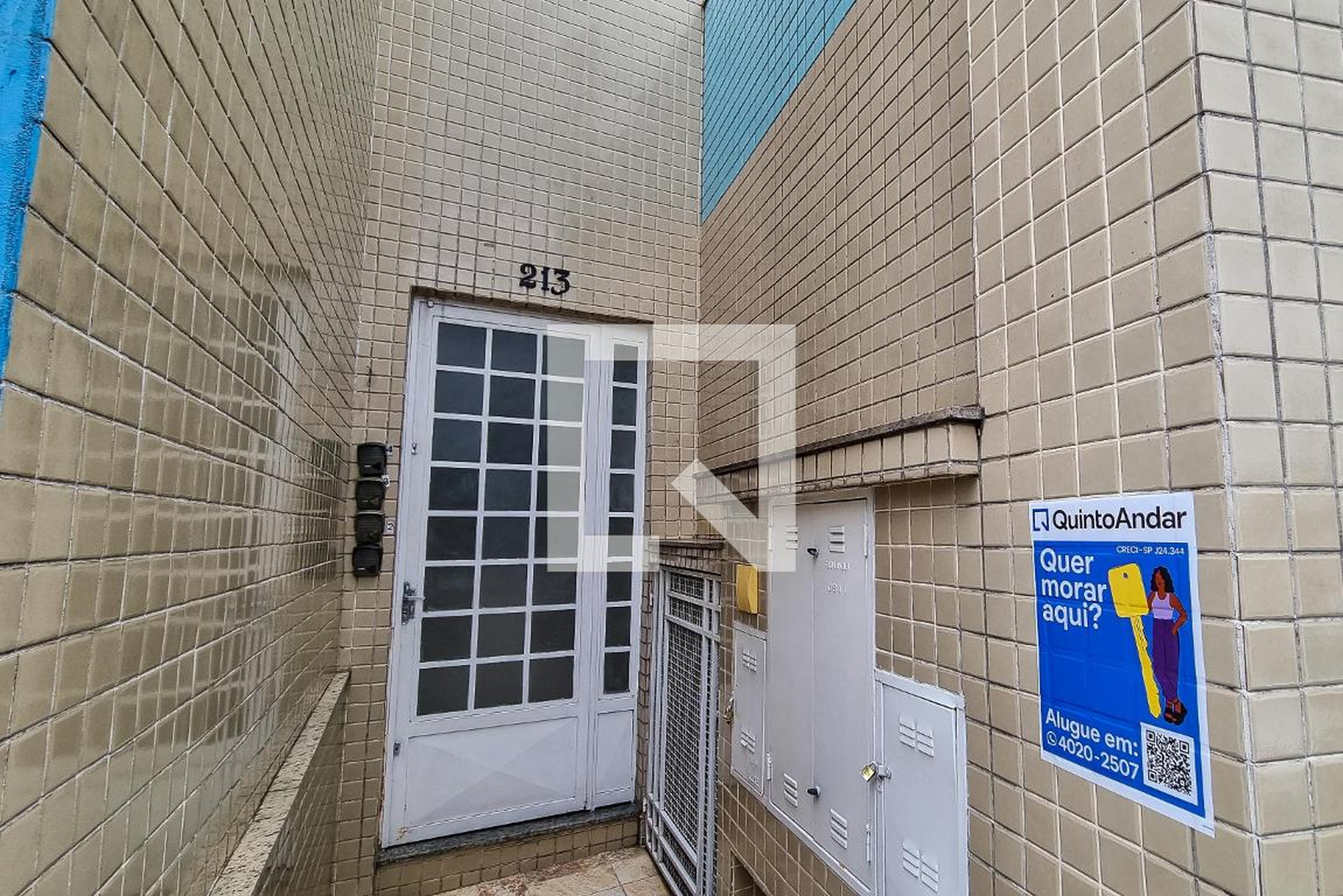 Fachada Condomínio em Rua Antônio Marques Julião, 213