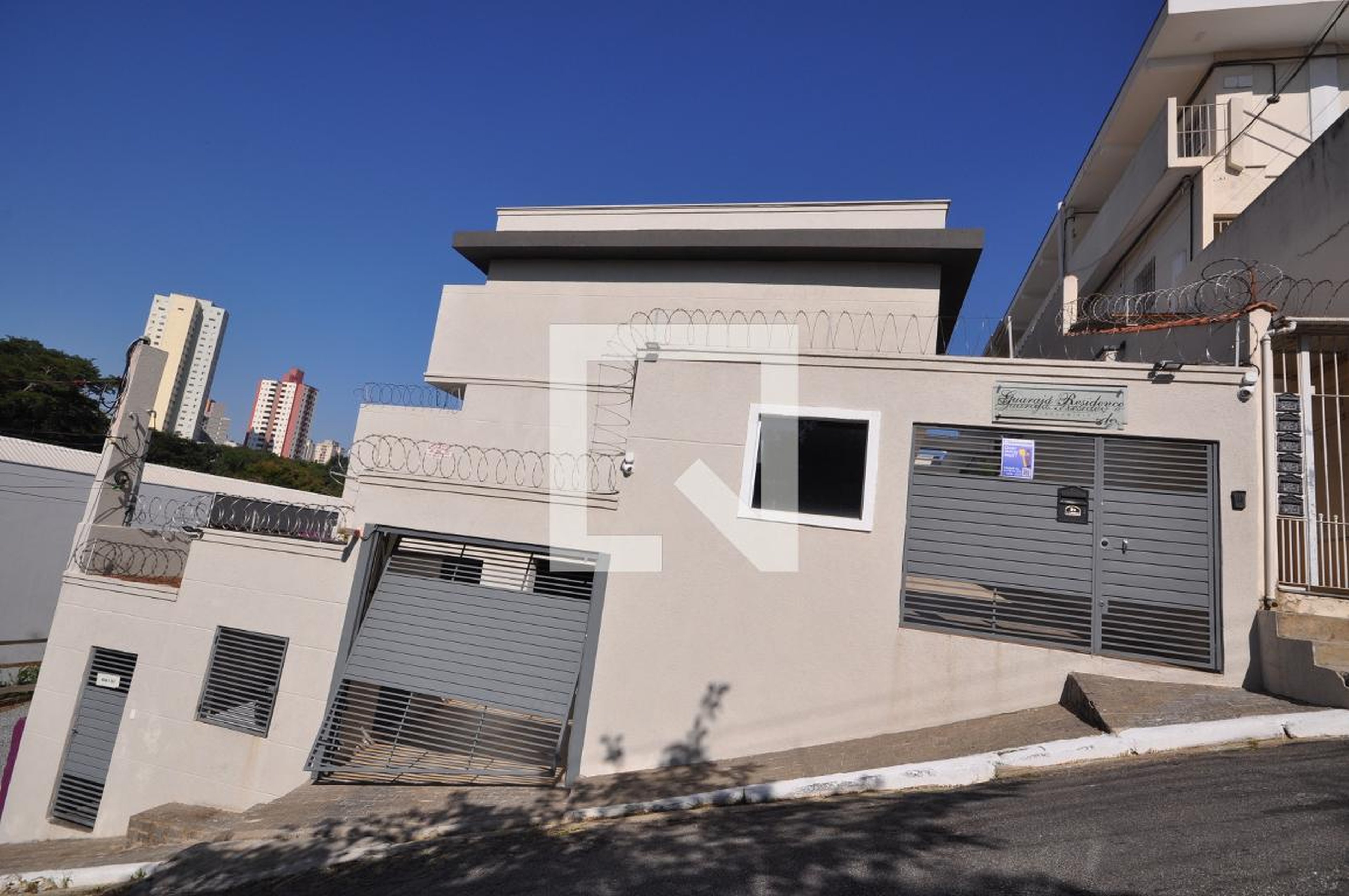 Fachada Condomínio Guarajá Residence