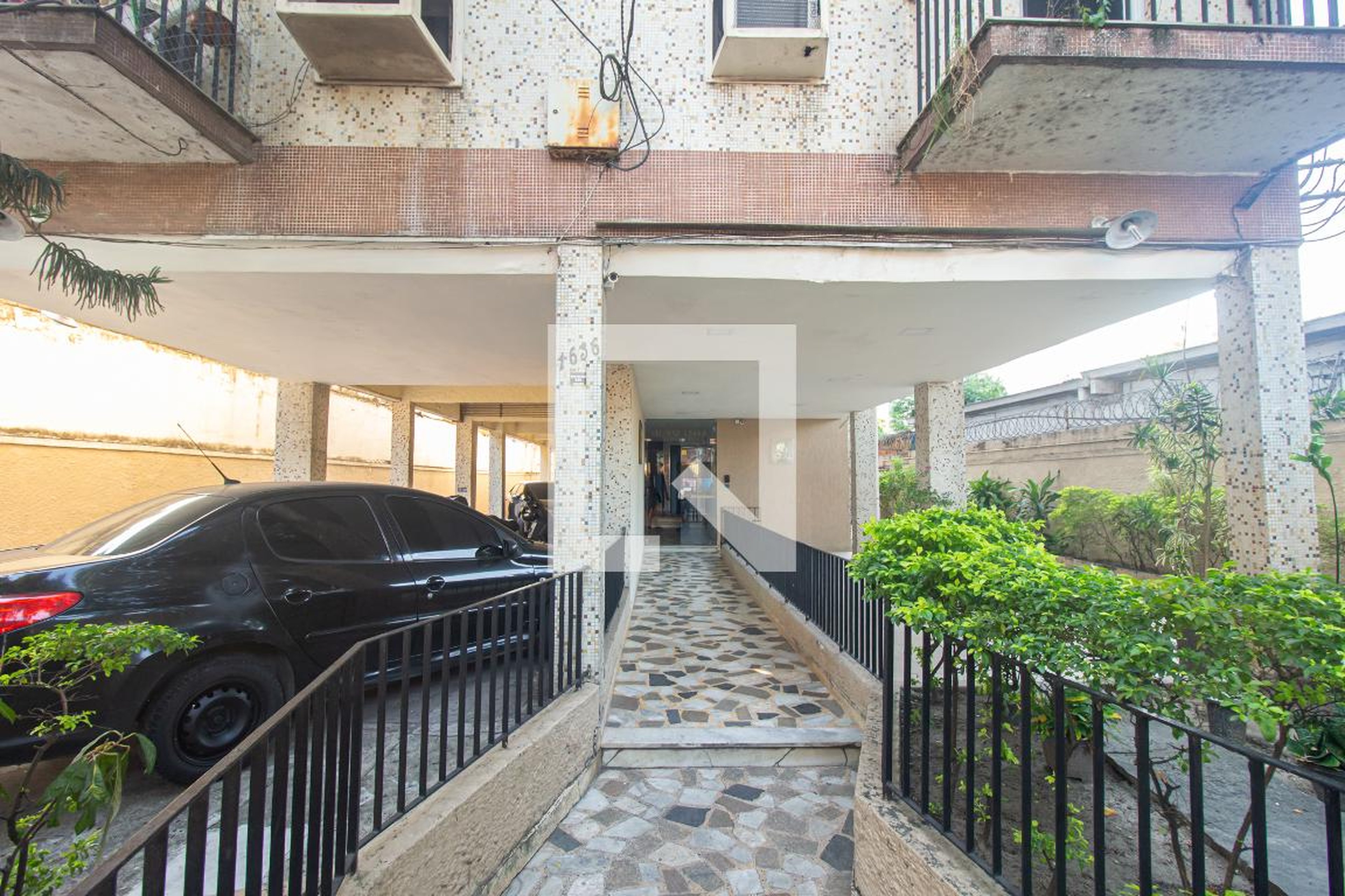 Fachada do Prédio Condomínio em Rua Campo Grande, 1636