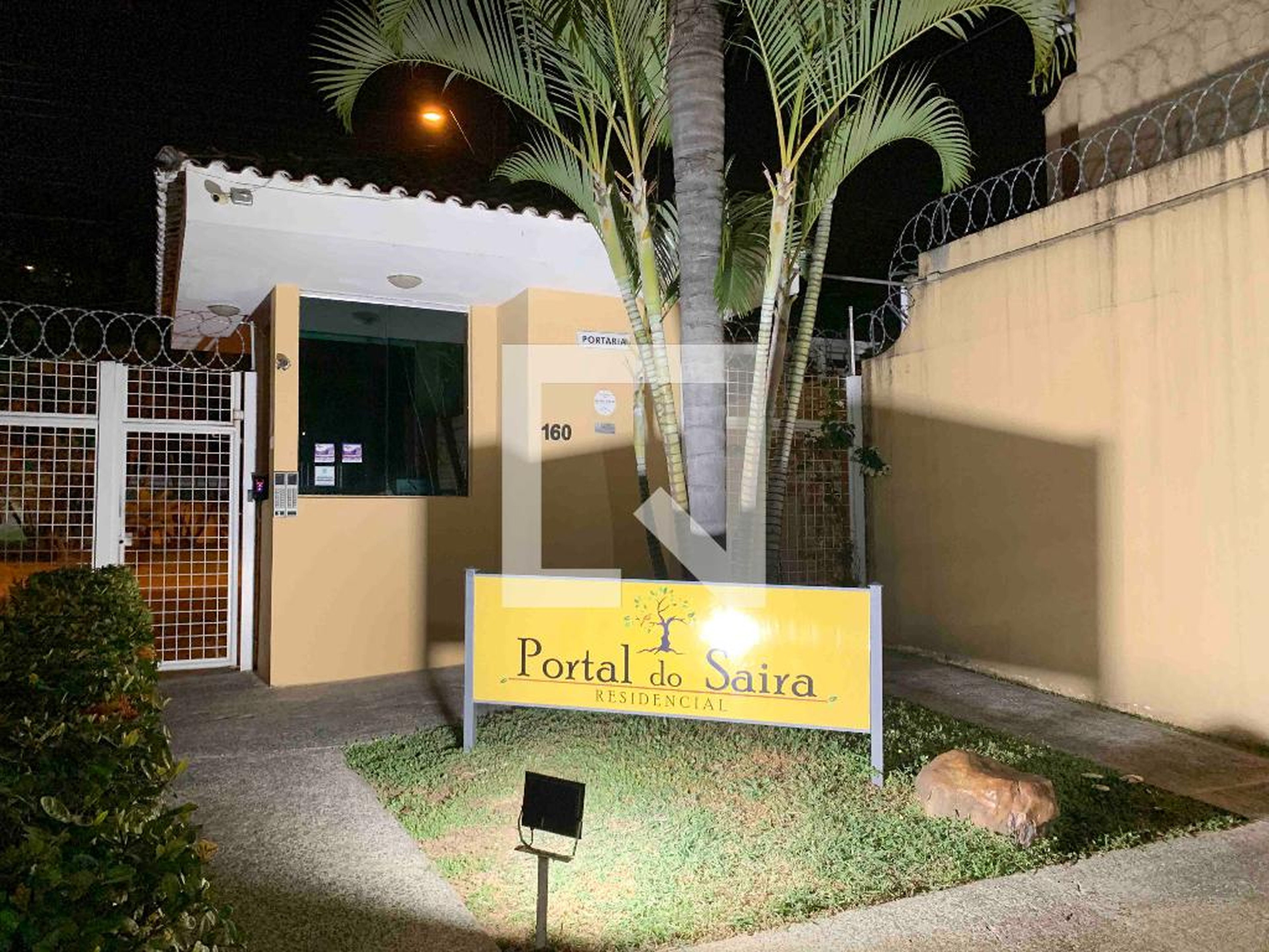 Fachada Condomínio Portal do Saira