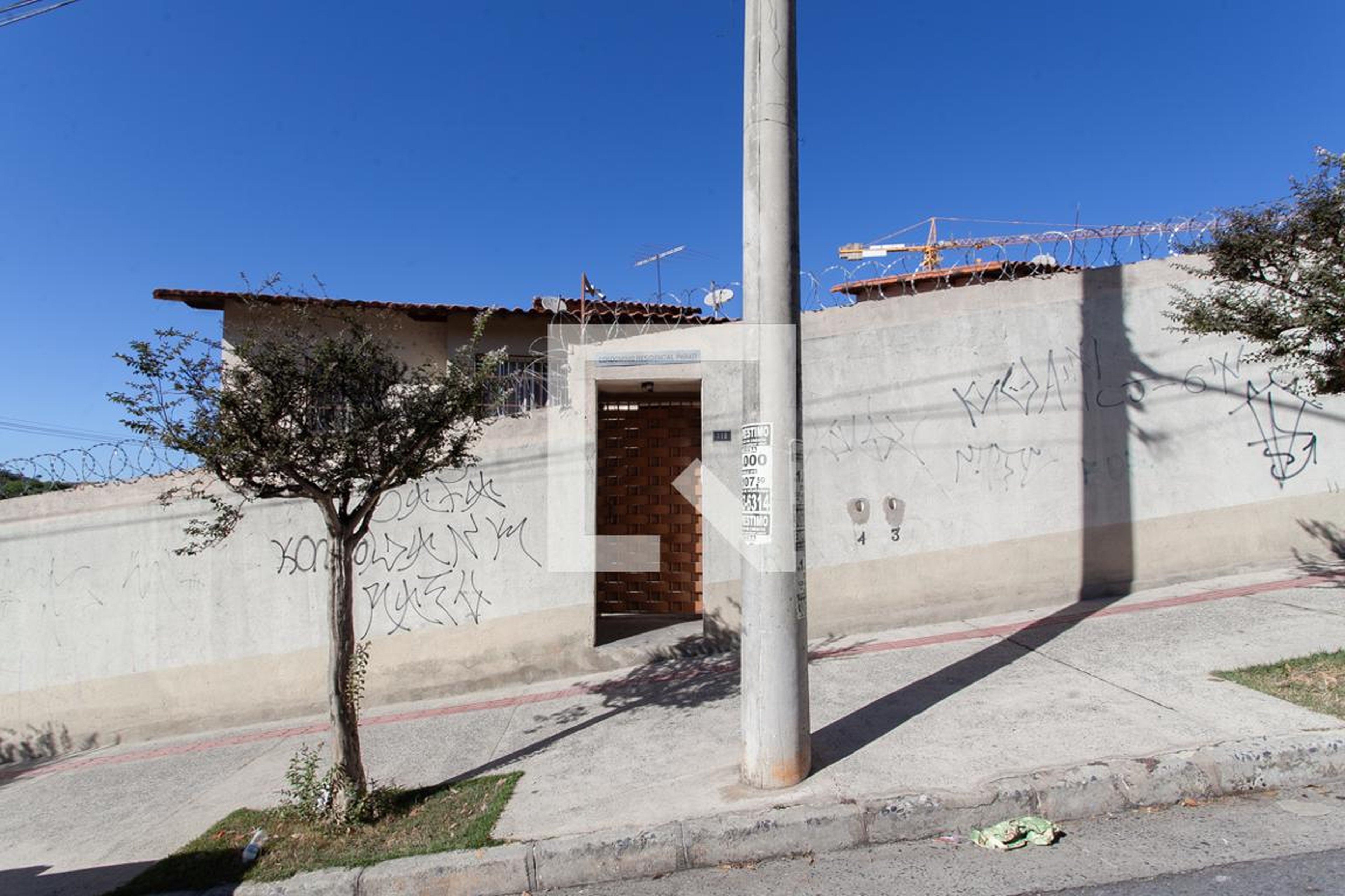Fachada Condomínio em Rua Joaquim Clemente, 110