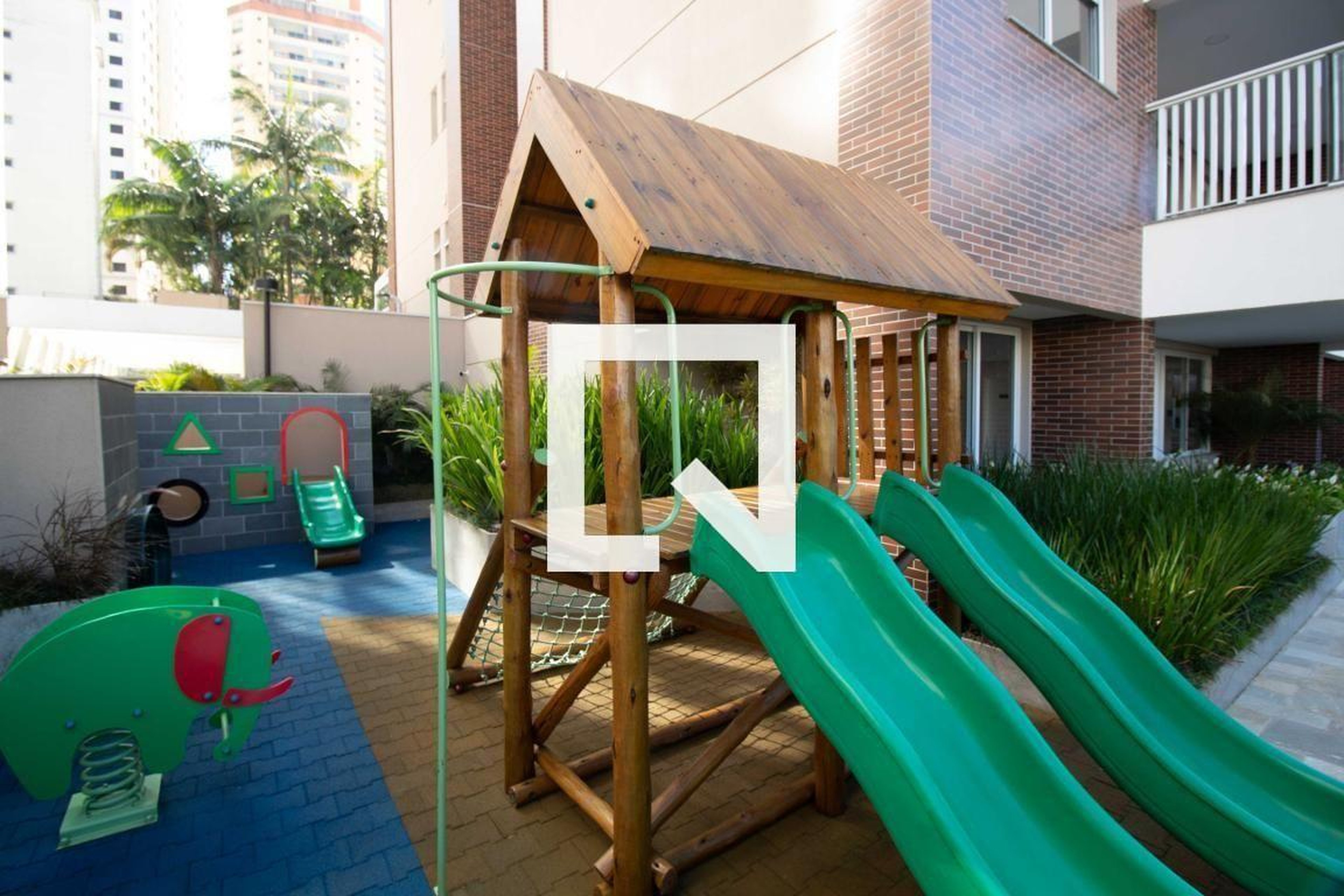 Playground - Contemporâneo Saúde
