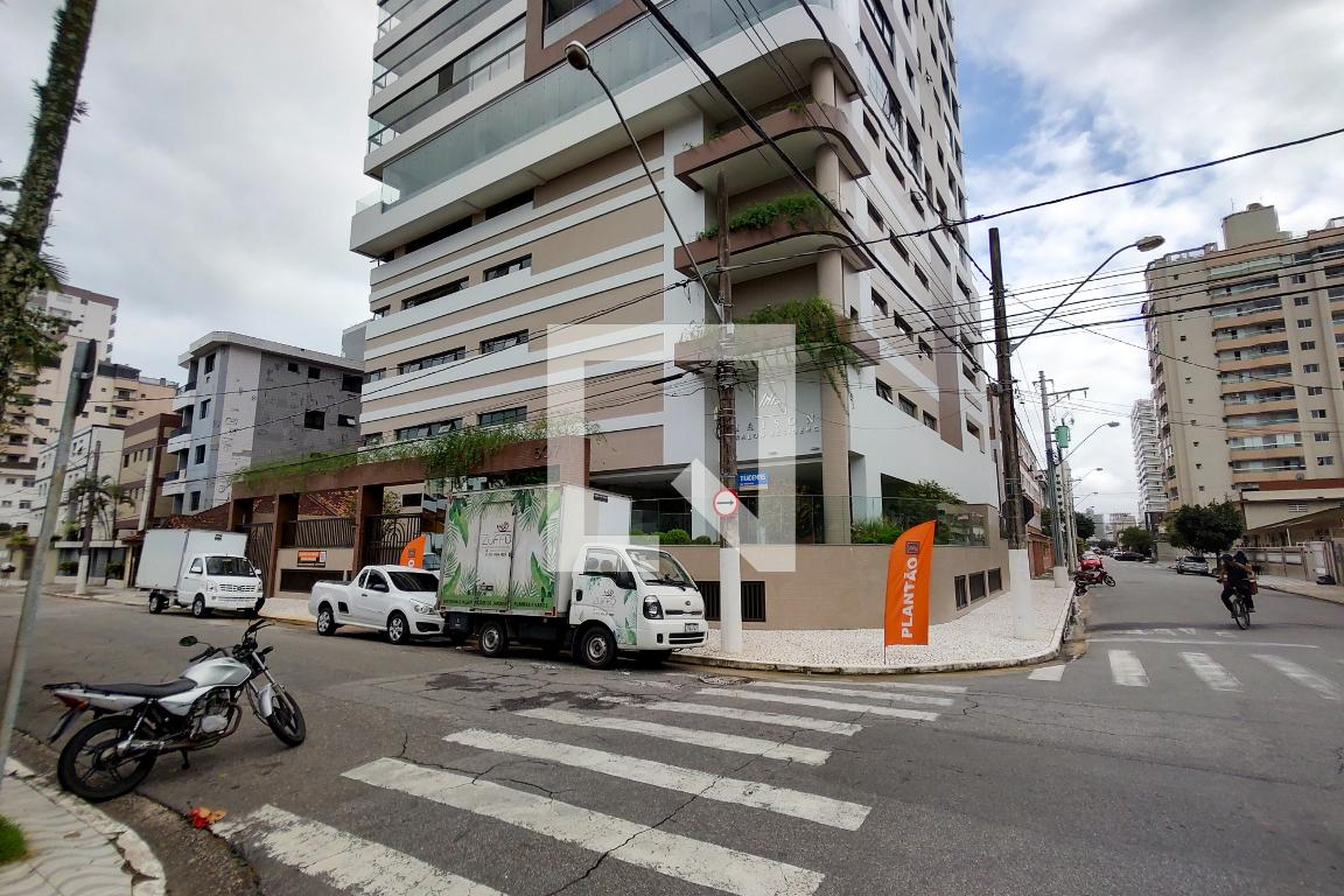 Fachada do Prédio Condomínio Maison Coralon Residence