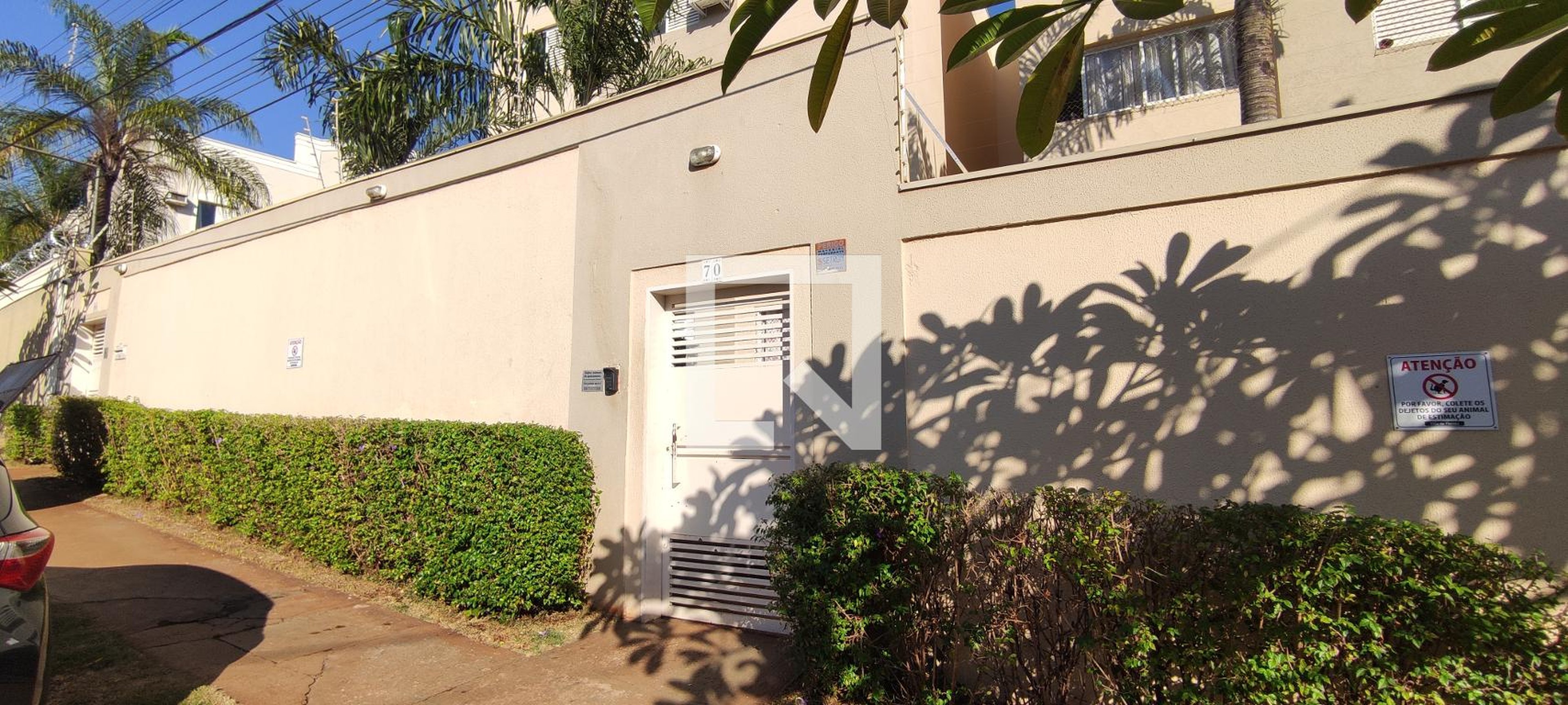 Fachada Condomínio em Rua José Benedito César, 70