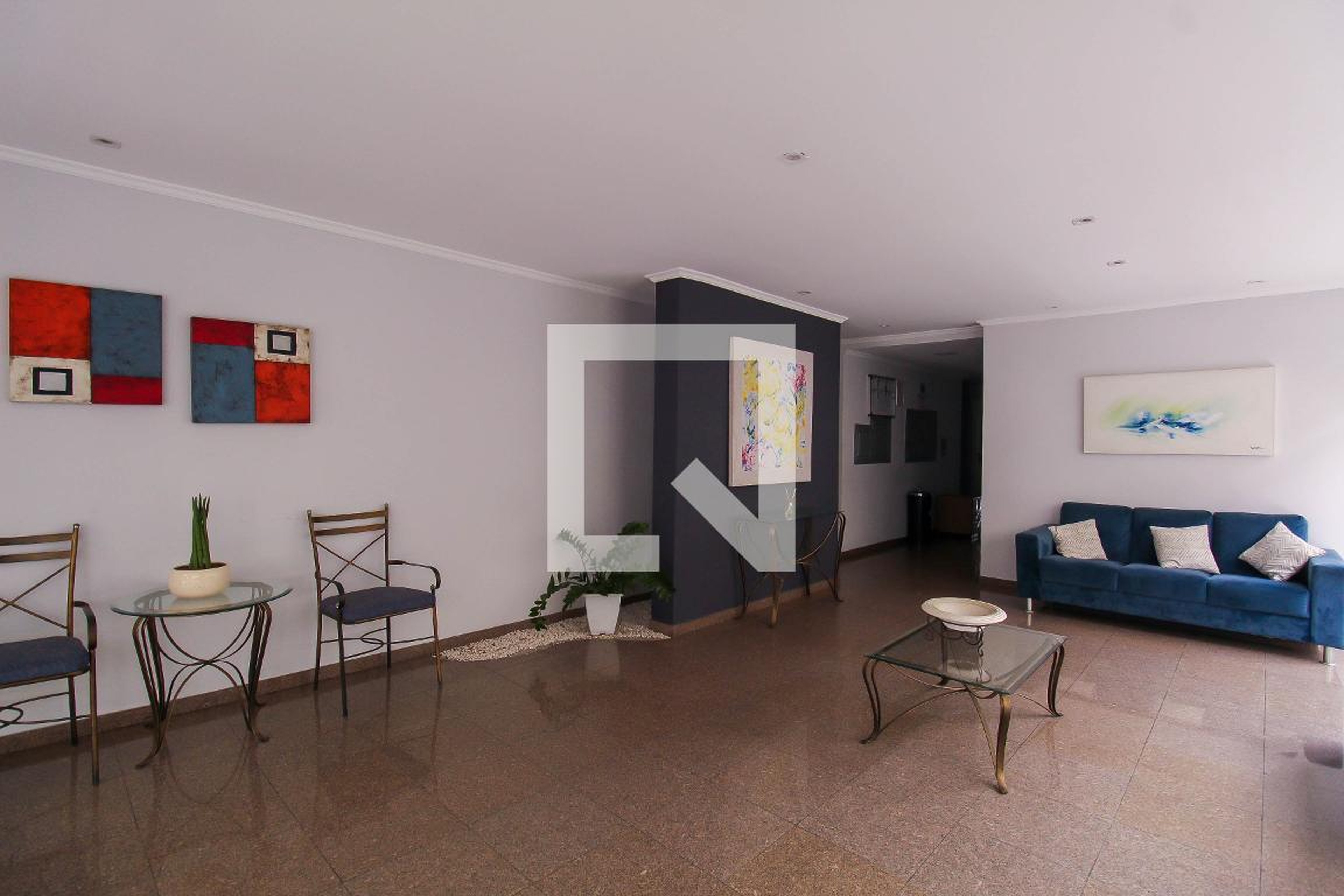 Hall - Piazza San Paolo