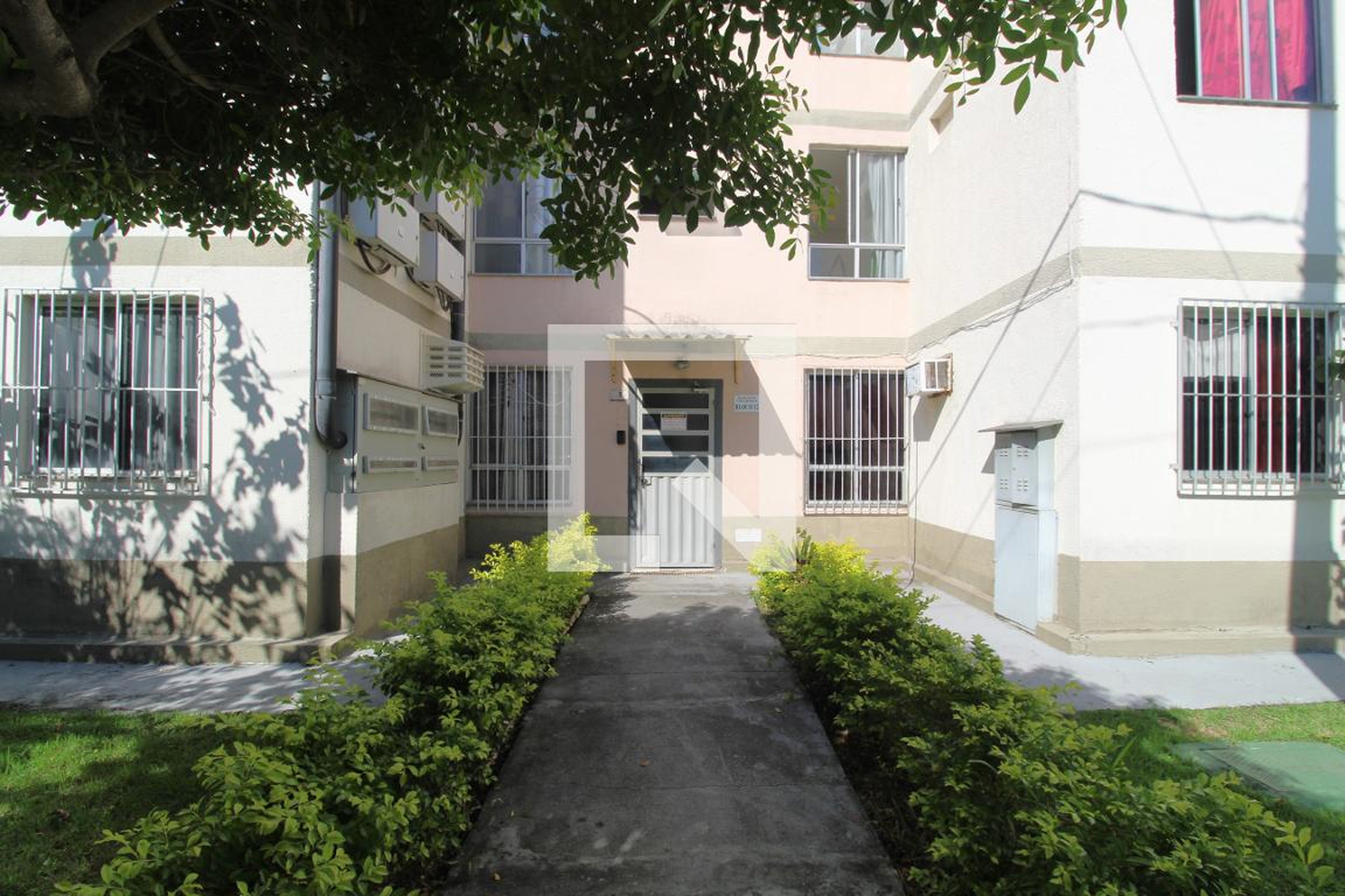 Entrada Condomínio em Rua Projetada A, 6