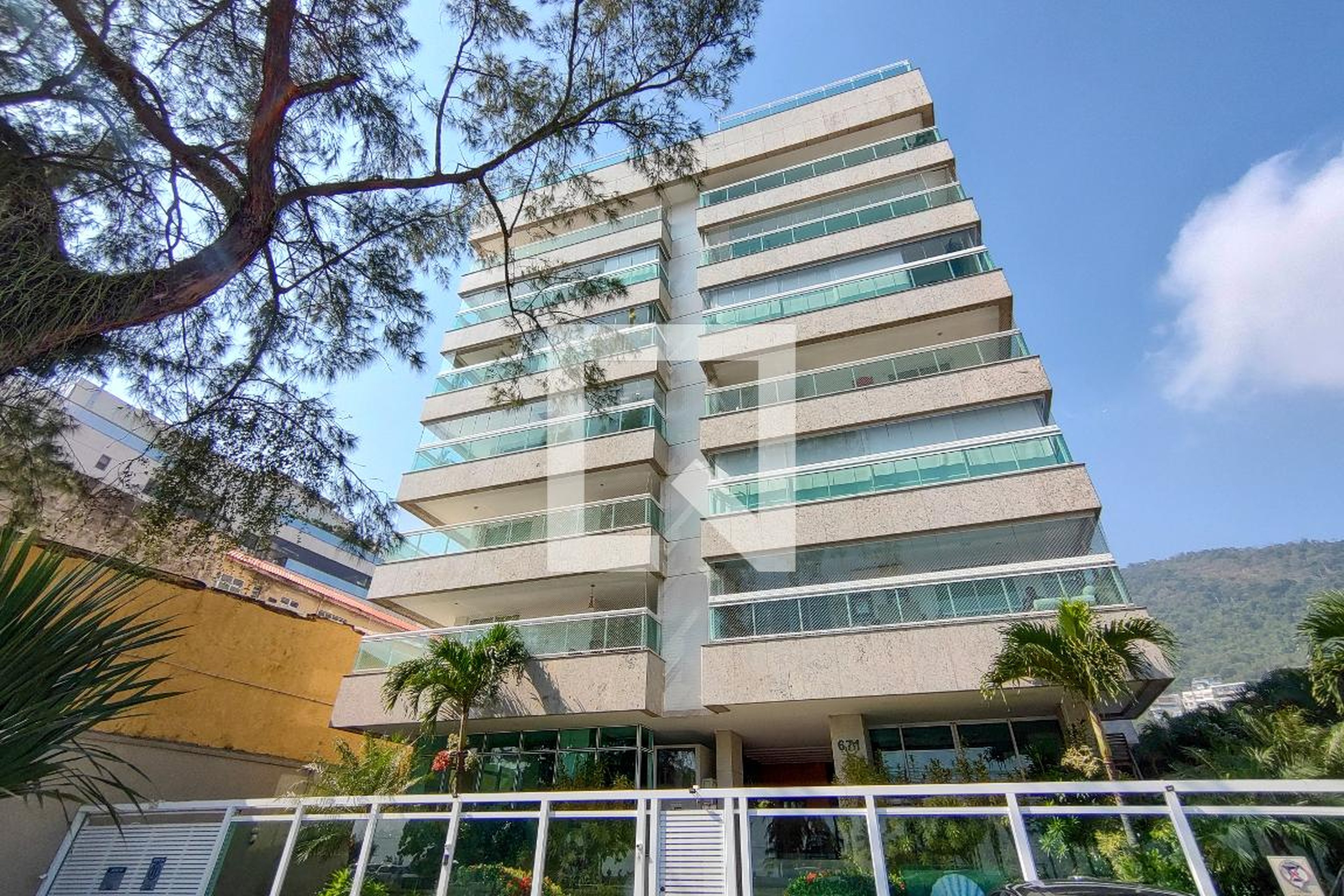 Fachada do Prédio Condomínio Forever Residence