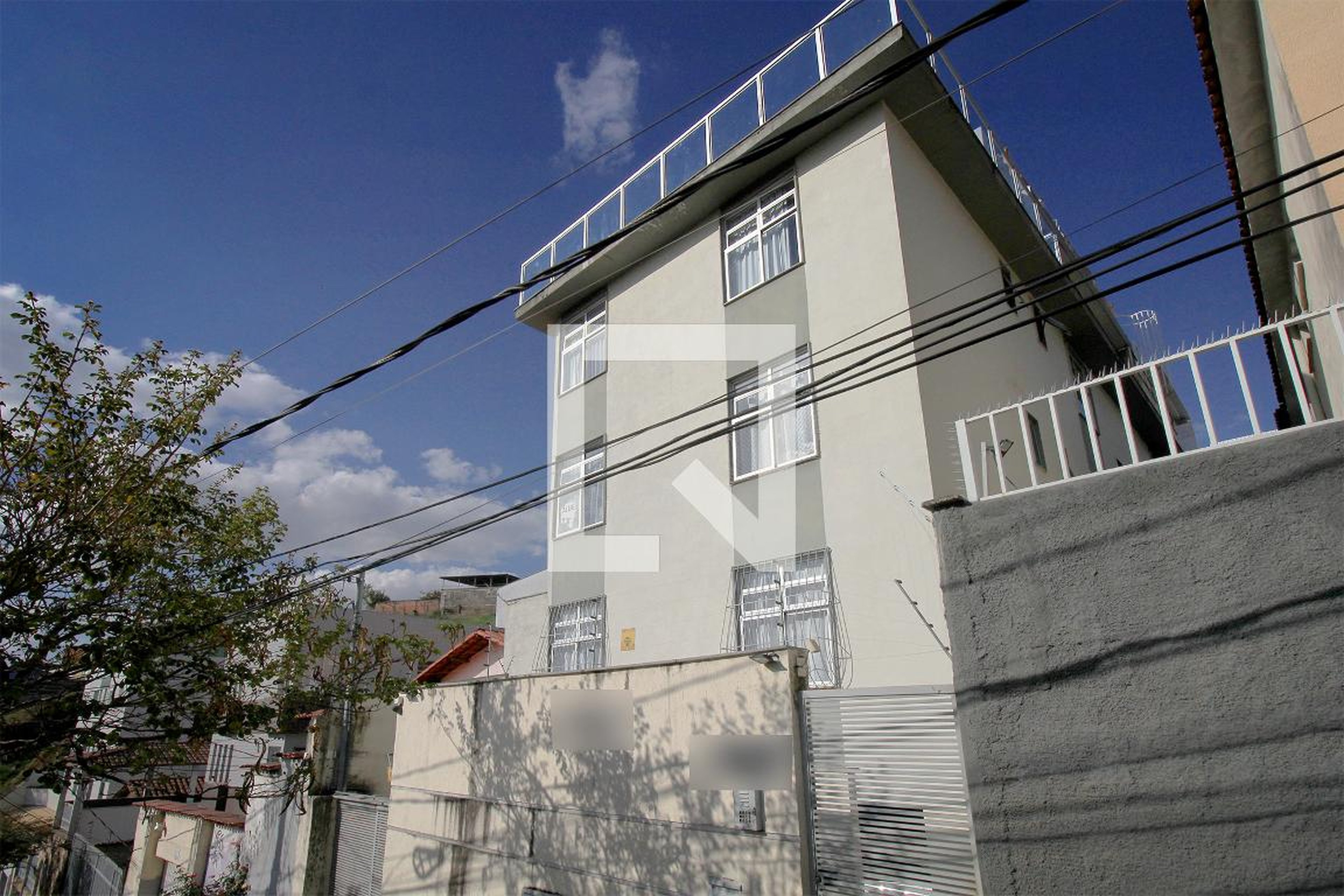 Fachada Condomínio em Rua Senhora da Paz, 140