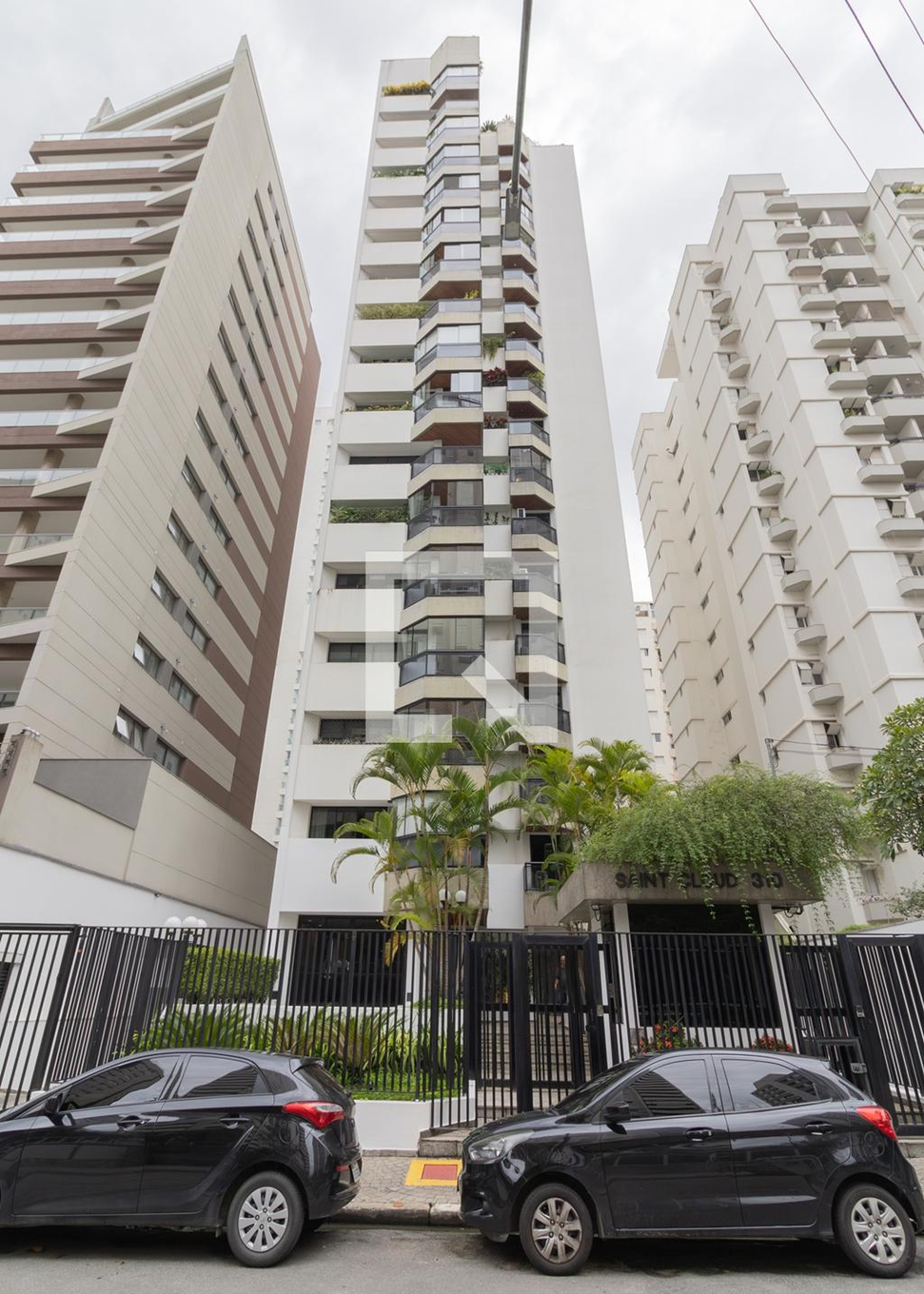 Fachada Condomínio Saint Cloude