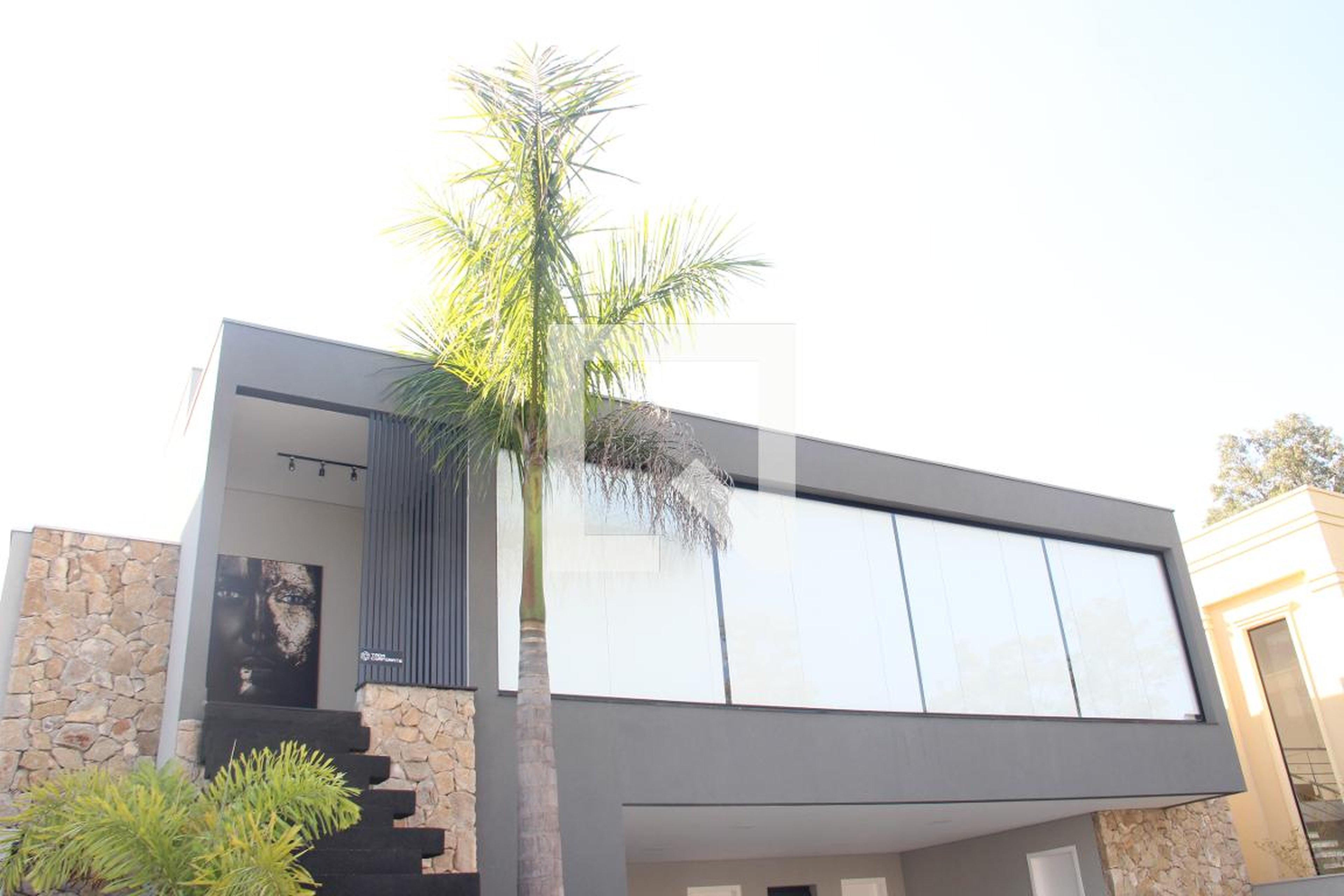 Fachada Condomínio em Rua Montevidéo, 290