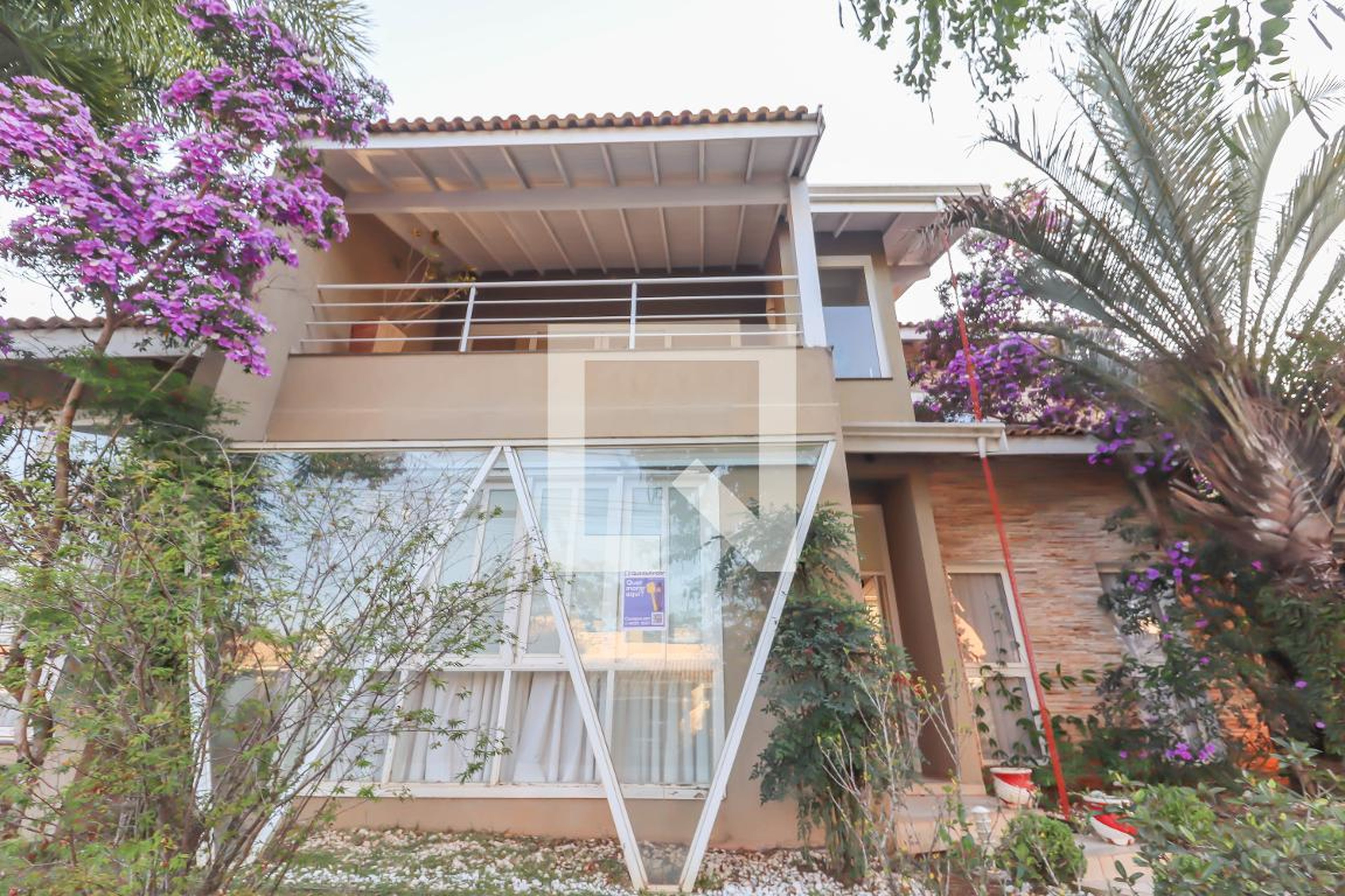 Fachada Condomínio em Rua Carolina Stackflet, 102