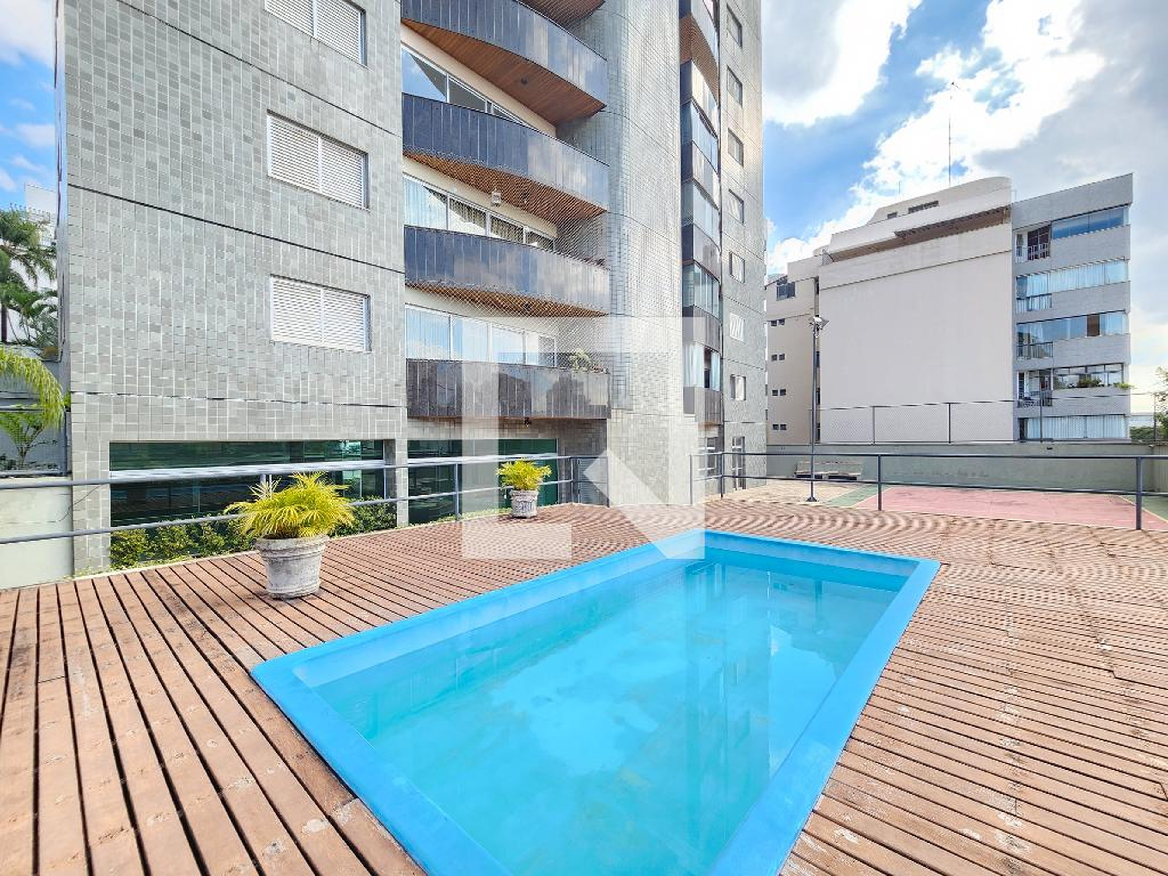 Piscina - Edifício San Severino