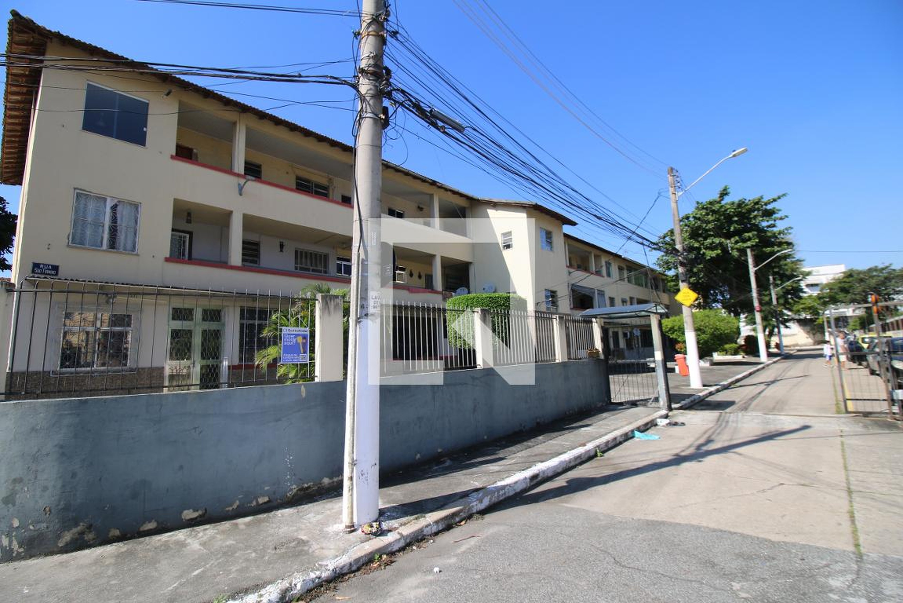 Fachada Condomínio em Rua São Firmino, 21