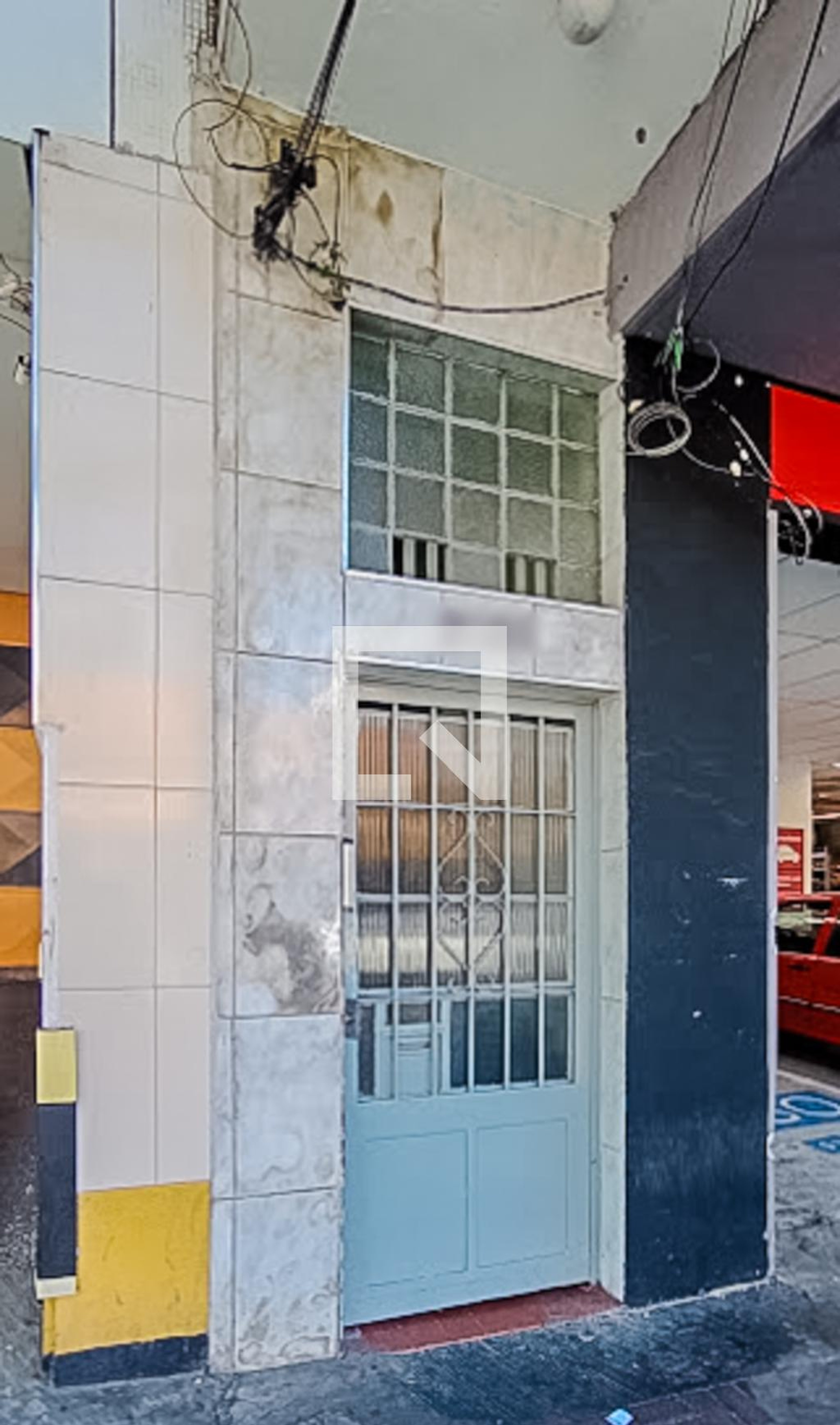 Fachada Condomínio em Rua Silva Bueno, 2383