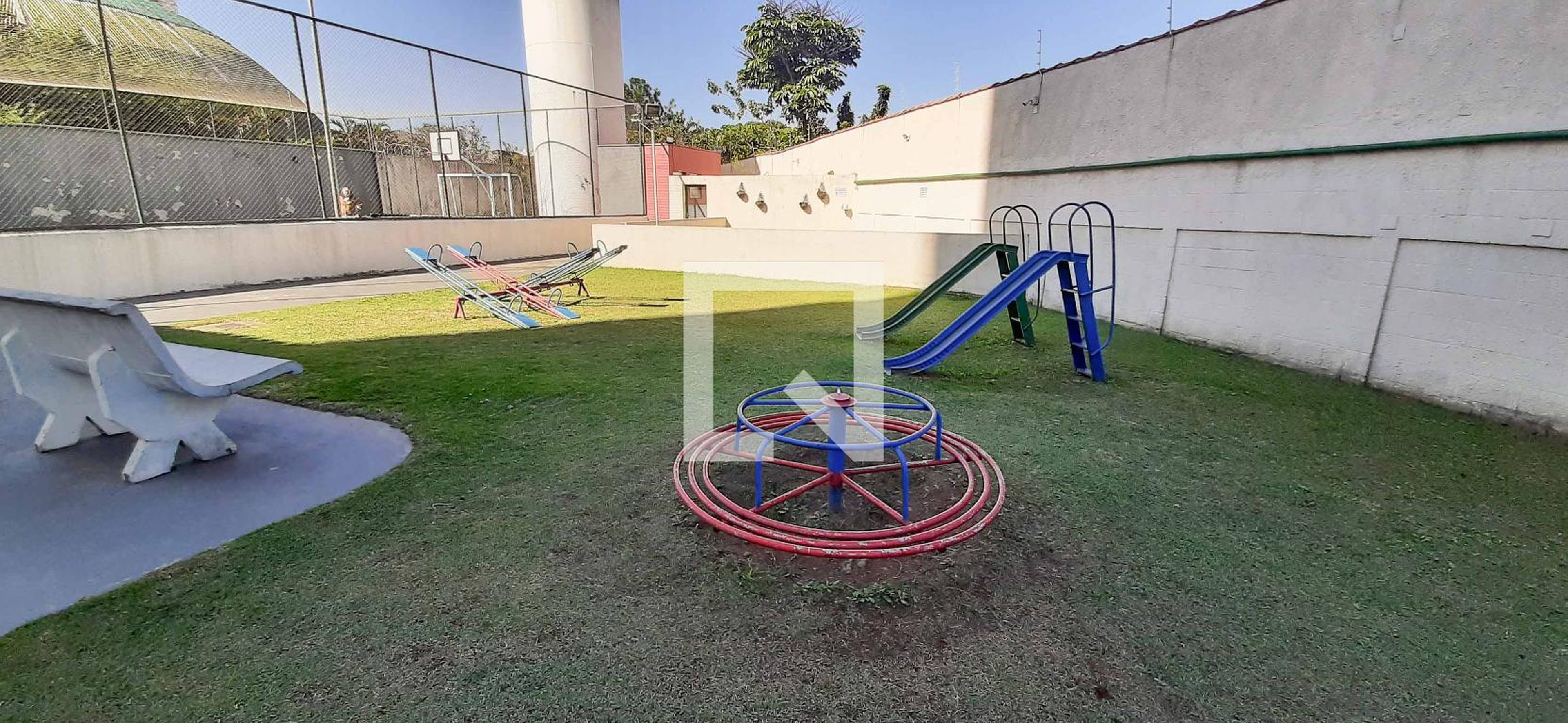 Playground - Lirio dos Vales